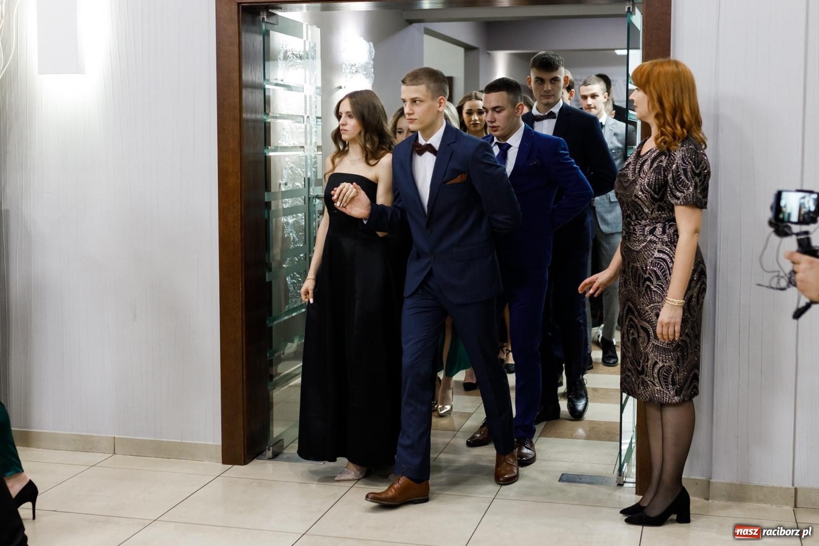 Zdjęcie w galerii na portalu naszraciborz.pl: Studniówka i huczne 100 lat w ZSOMS wiadomości z regionu