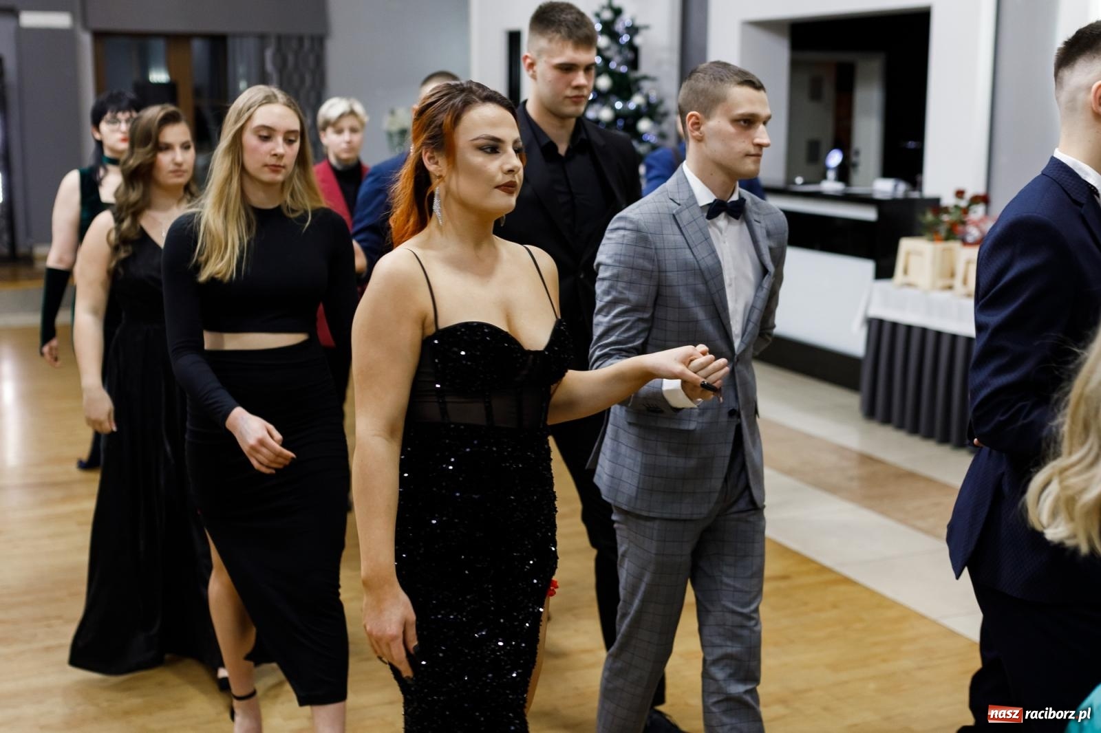 Zdjęcie w galerii na portalu naszraciborz.pl: Studniówka i huczne 100 lat w ZSOMS wiadomości z regionu