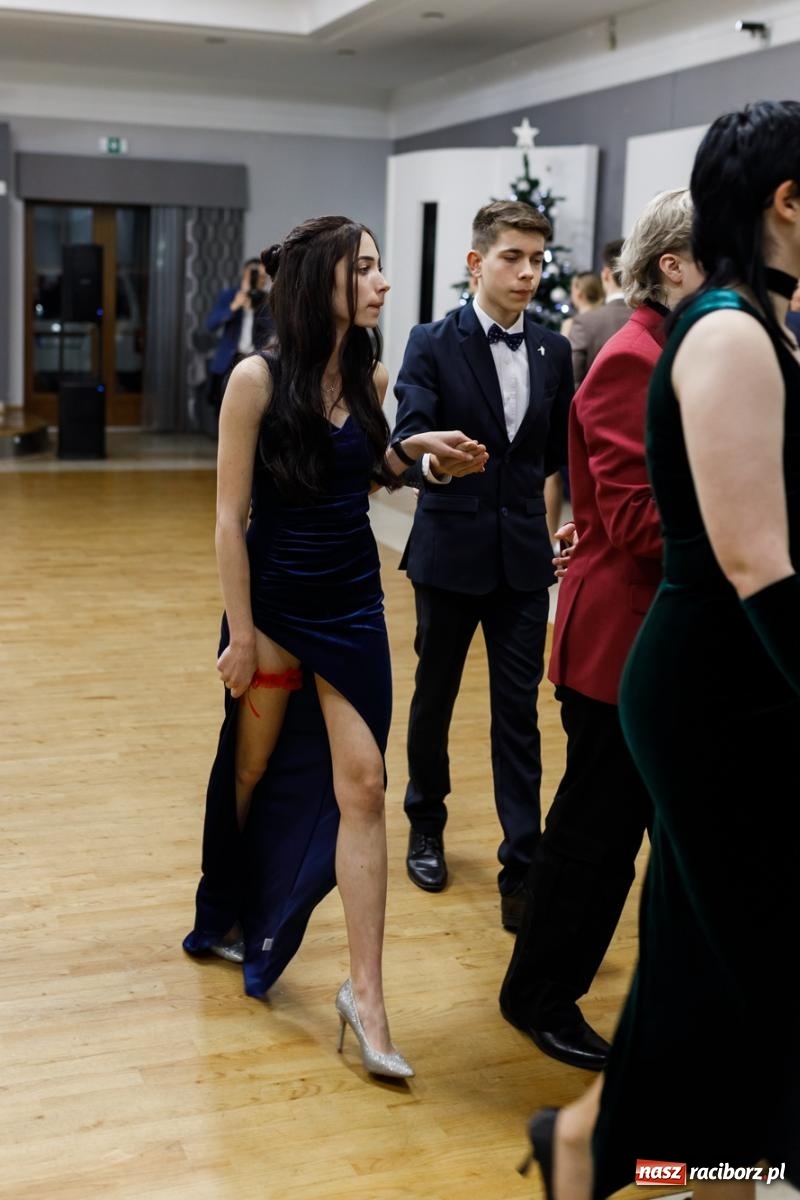 Zdjęcie w galerii na portalu naszraciborz.pl: Studniówka i huczne 100 lat w ZSOMS wiadomości z regionu