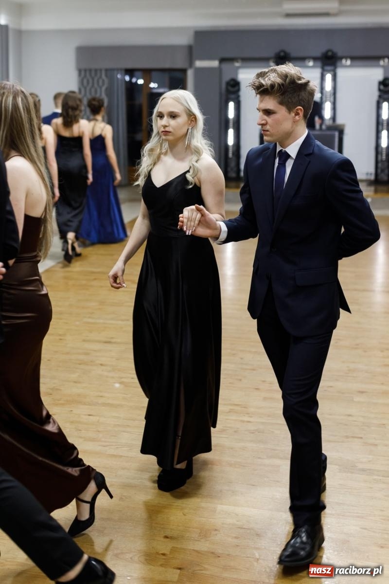 Zdjęcie w galerii na portalu naszraciborz.pl: Studniówka i huczne 100 lat w ZSOMS wiadomości z regionu