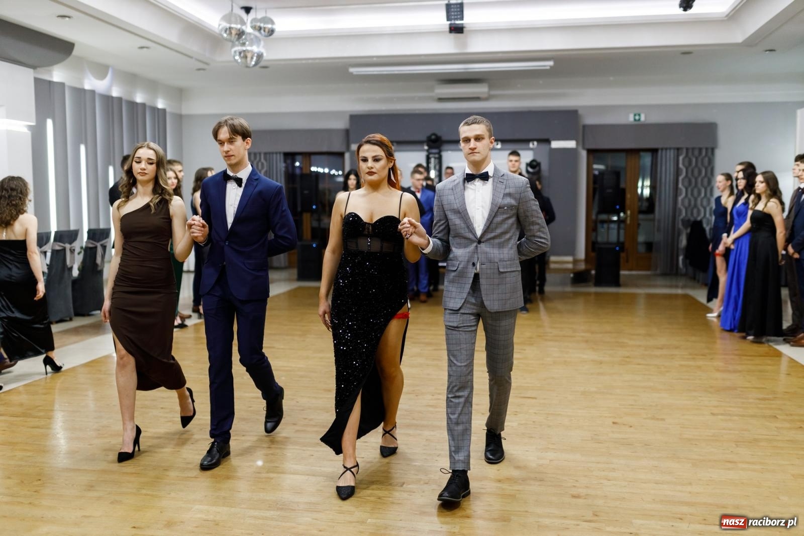 Zdjęcie w galerii na portalu naszraciborz.pl: Studniówka i huczne 100 lat w ZSOMS wiadomości z regionu