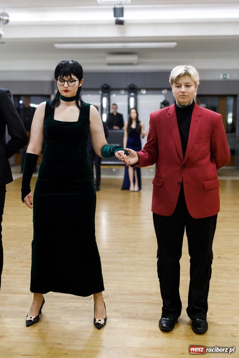 Zdjęcie w galerii na portalu naszraciborz.pl: Studniówka i huczne 100 lat w ZSOMS wiadomości z regionu