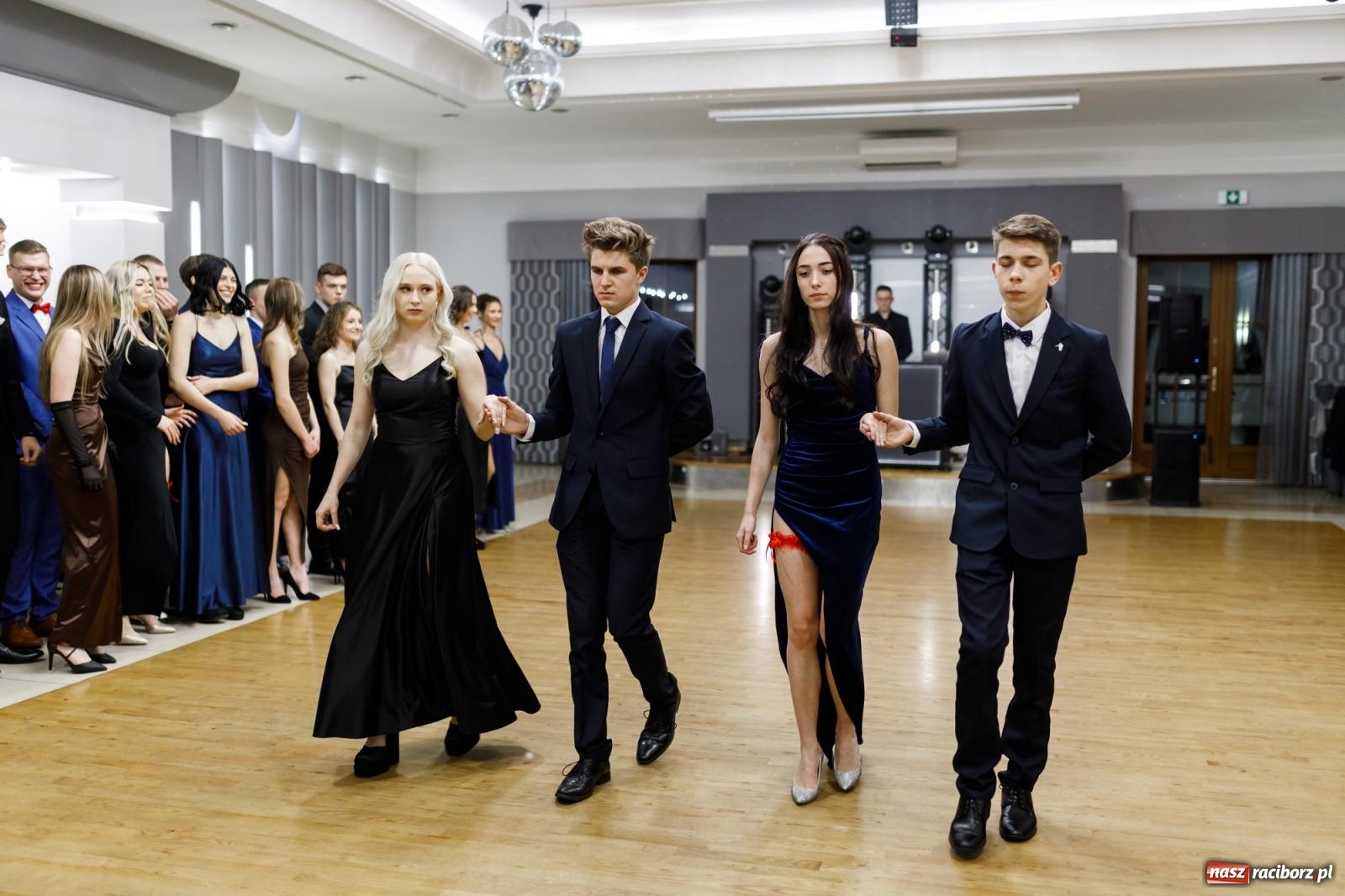 Zdjęcie w galerii na portalu naszraciborz.pl: Studniówka i huczne 100 lat w ZSOMS wiadomości z regionu