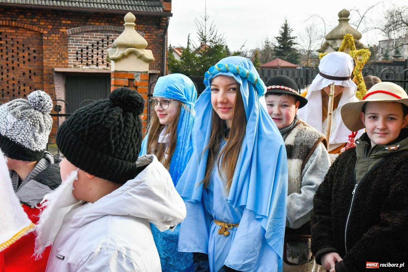 Zdjęcie w galerii na portalu naszraciborz.pl: Kolędnicy misyjni w Raciborzu-Brzeziu zebrali 20 tys. zł wiadomości z regionu