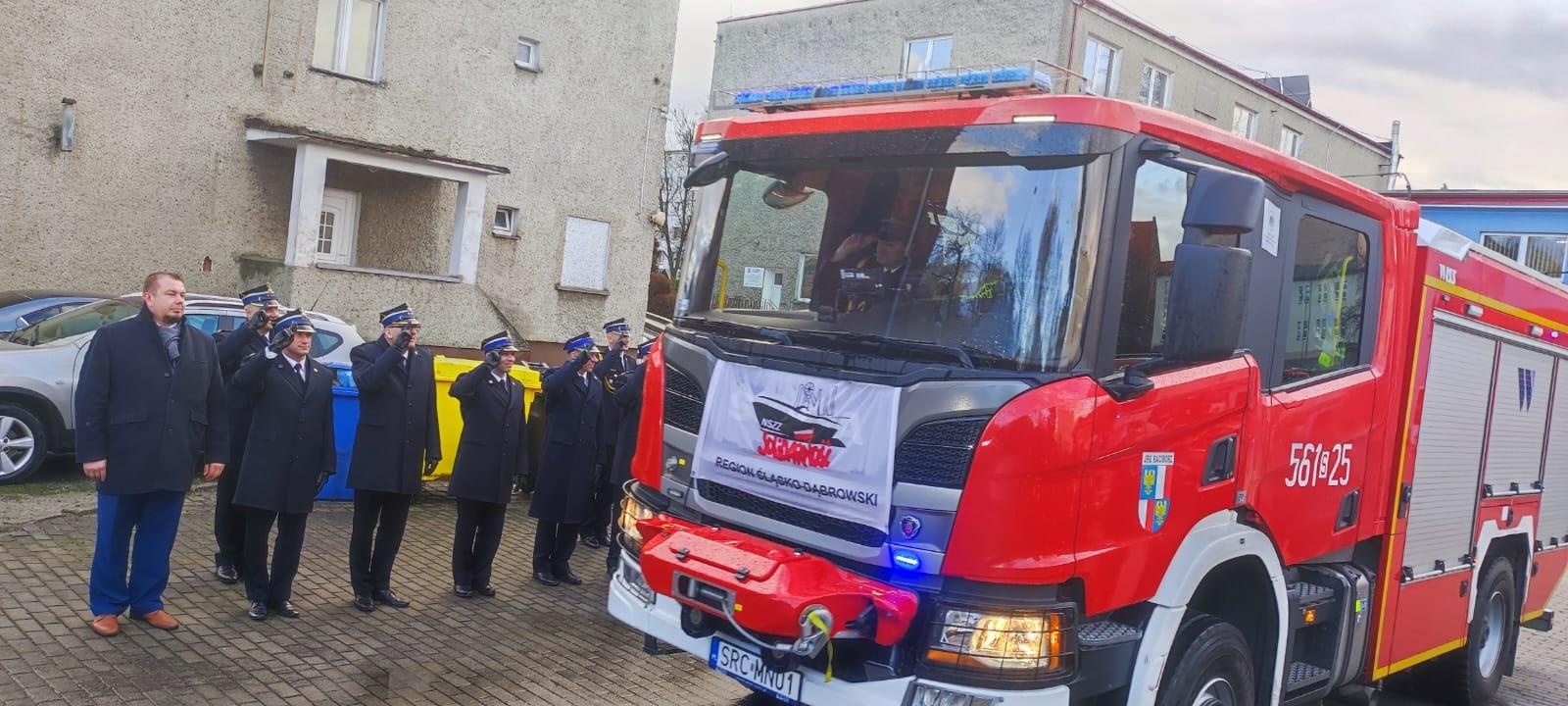 Zdjęcie w galerii na portalu naszraciborz.pl: Naczelnik Andrzej Charuk przeszedł na strażacką emeryturę wiadomości z regionu