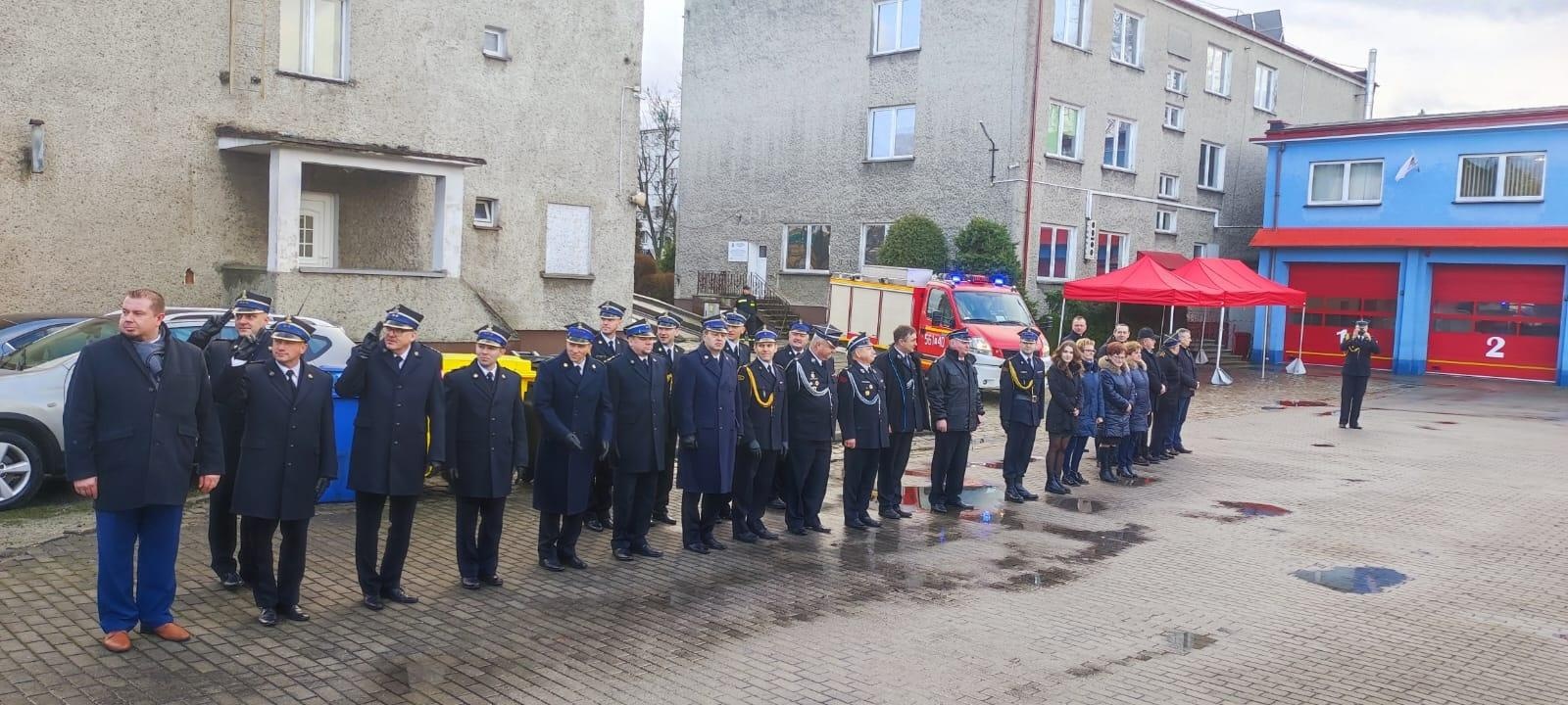 Zdjęcie w galerii na portalu naszraciborz.pl: Naczelnik Andrzej Charuk przeszedł na strażacką emeryturę wiadomości z regionu