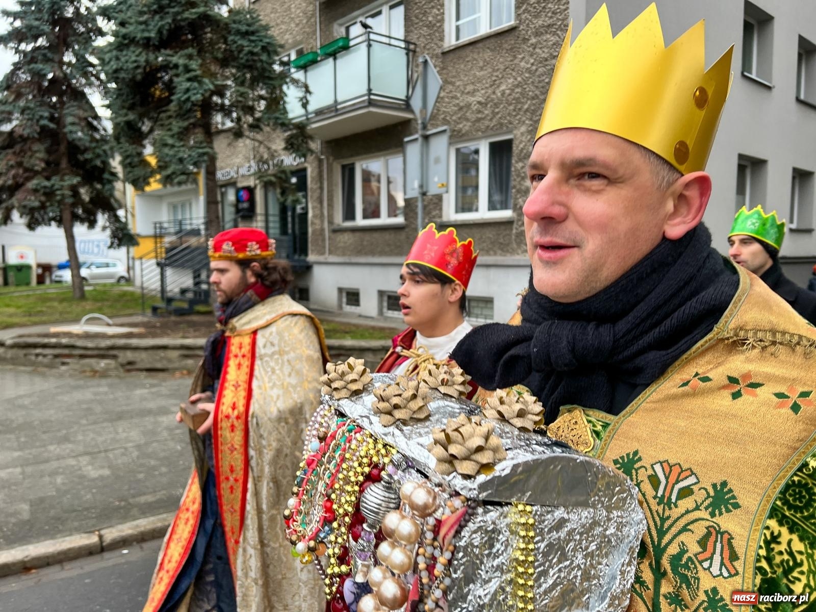 Zdjęcie w galerii na portalu naszraciborz.pl: Tłumy na Orszaku Trzech Króli w Raciborzu [FOTO i WIDEO] wiadomości z regionu