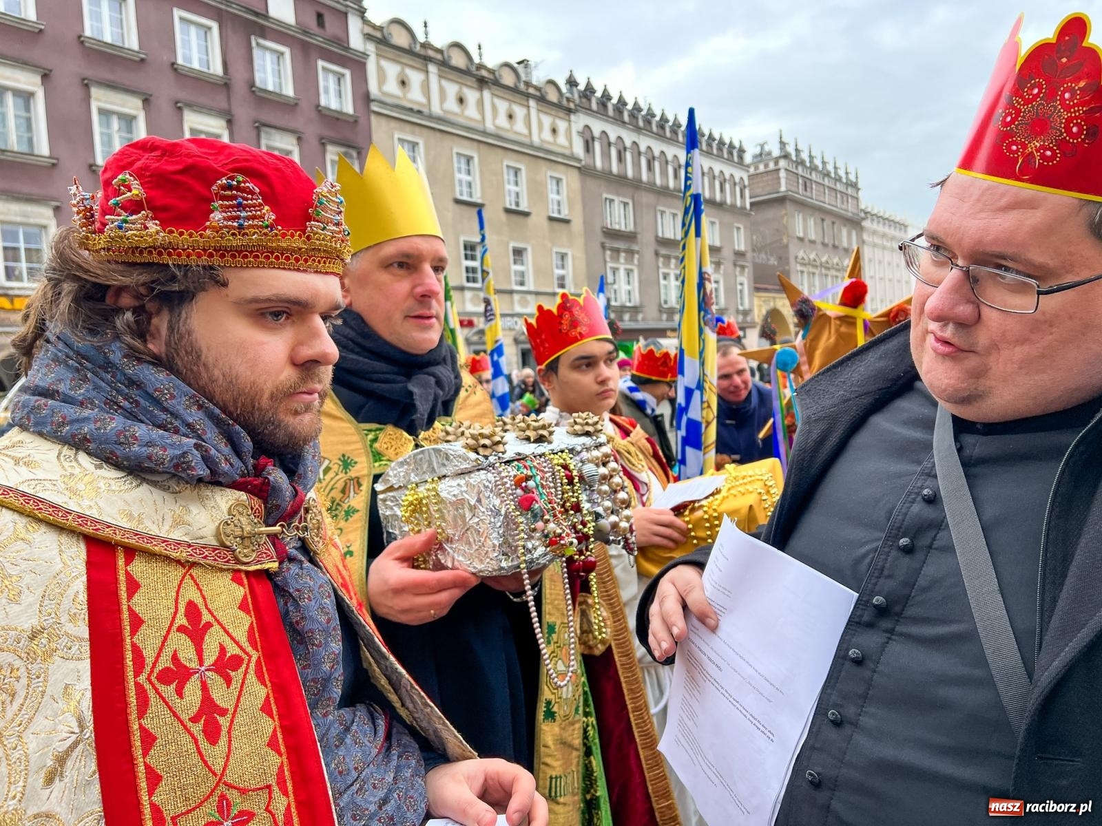 Zdjęcie w galerii na portalu naszraciborz.pl: Tłumy na Orszaku Trzech Króli w Raciborzu [FOTO i WIDEO] wiadomości z regionu