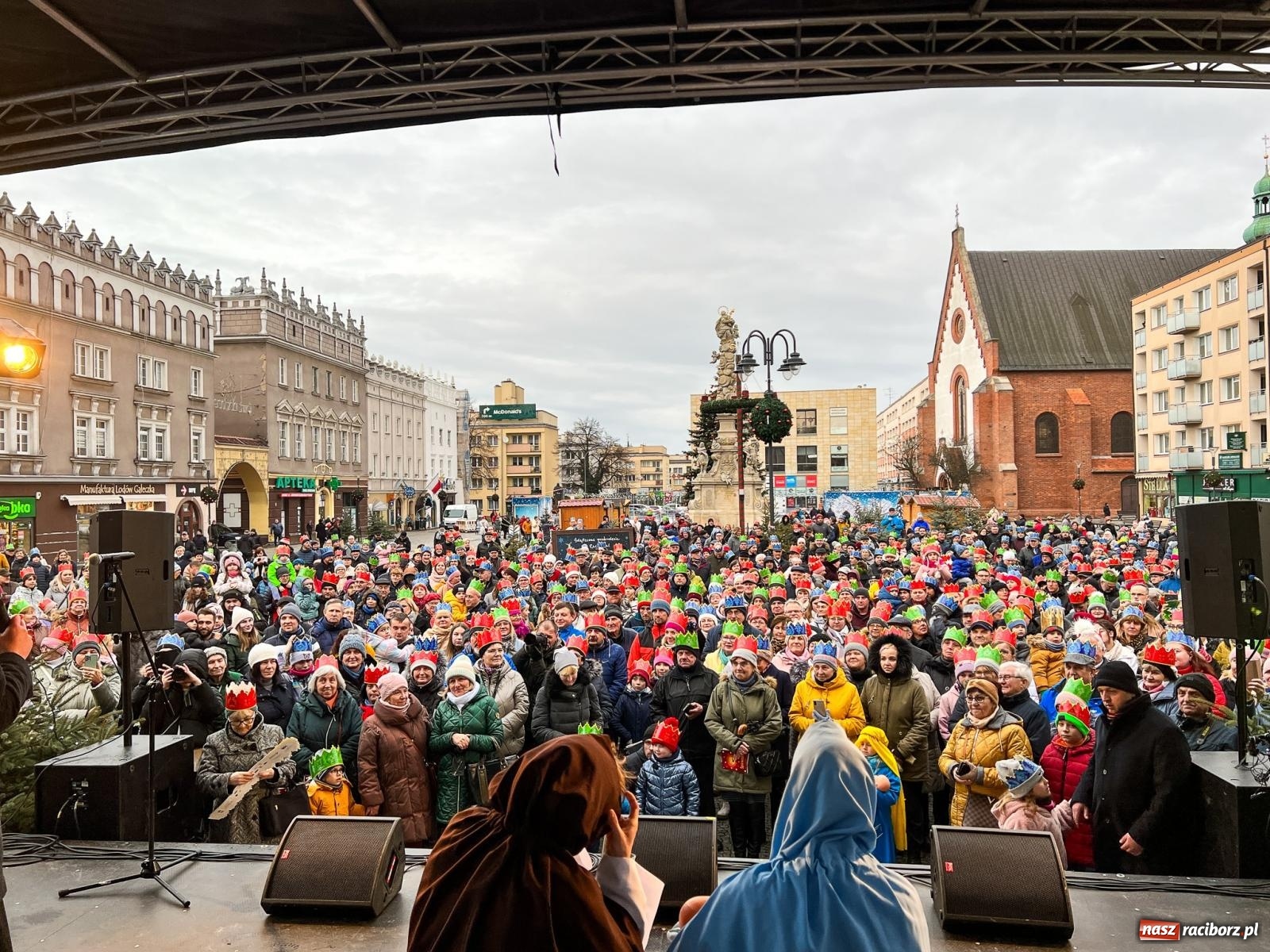 Zdjęcie w galerii na portalu naszraciborz.pl: Tłumy na Orszaku Trzech Króli w Raciborzu [FOTO i WIDEO] wiadomości z regionu
