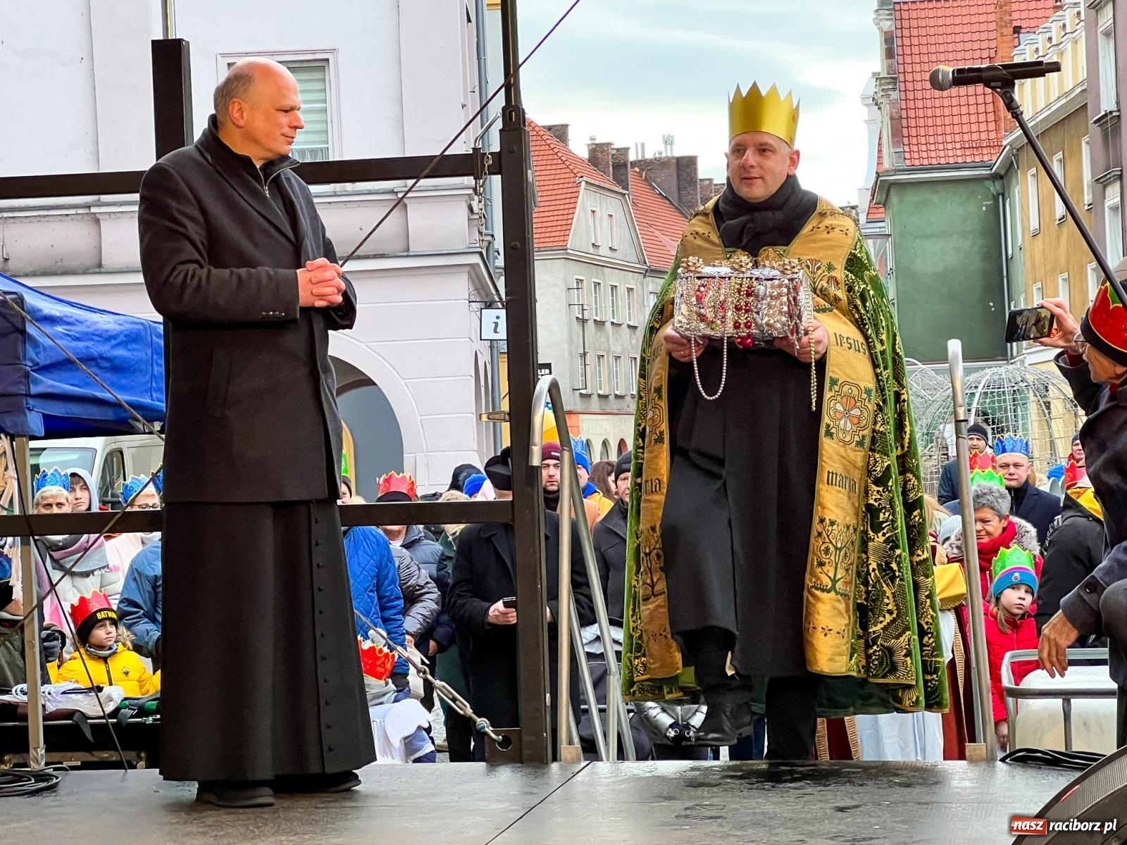 Zdjęcie w galerii na portalu naszraciborz.pl: Tłumy na Orszaku Trzech Króli w Raciborzu [FOTO i WIDEO] wiadomości z regionu