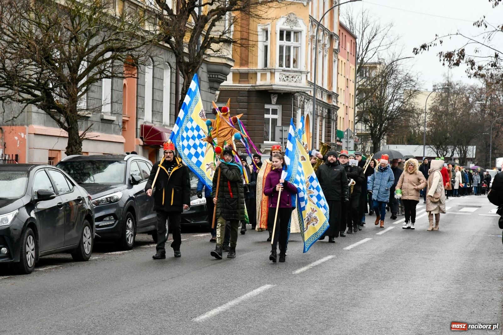 Zdjęcie w galerii na portalu naszraciborz.pl: Tłumy na Orszaku Trzech Króli w Raciborzu [FOTO i WIDEO] wiadomości z regionu
