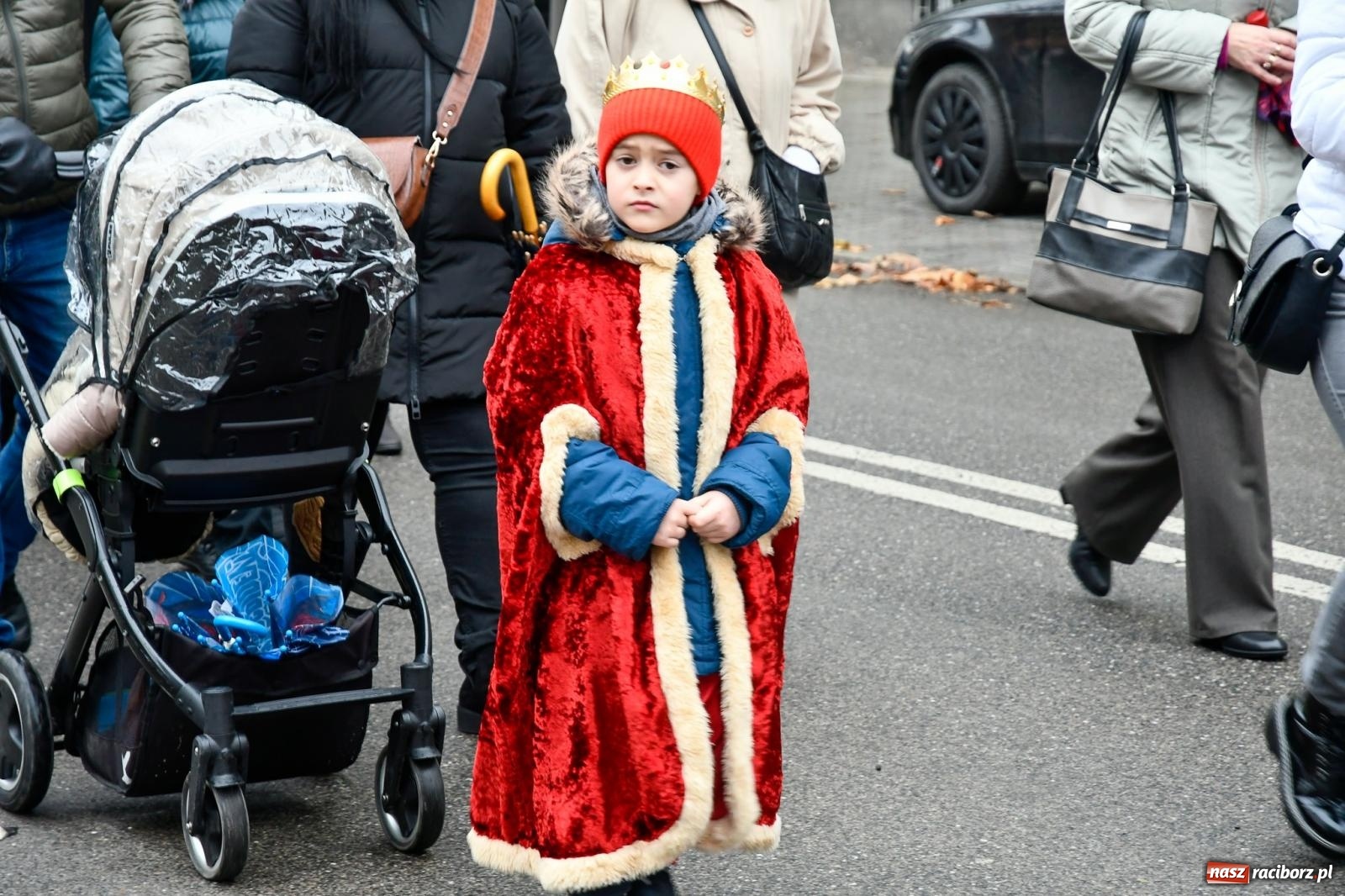 Zdjęcie w galerii na portalu naszraciborz.pl: Tłumy na Orszaku Trzech Króli w Raciborzu [FOTO i WIDEO] wiadomości z regionu