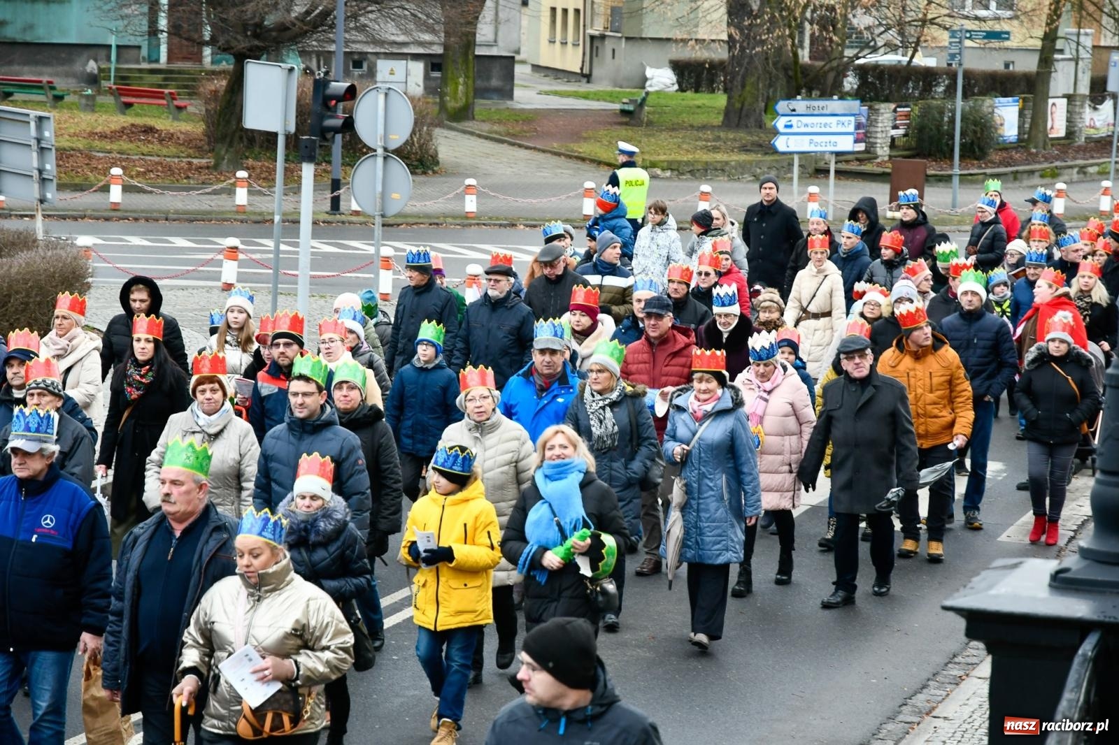 Zdjęcie w galerii na portalu naszraciborz.pl: Tłumy na Orszaku Trzech Króli w Raciborzu [FOTO i WIDEO] wiadomości z regionu
