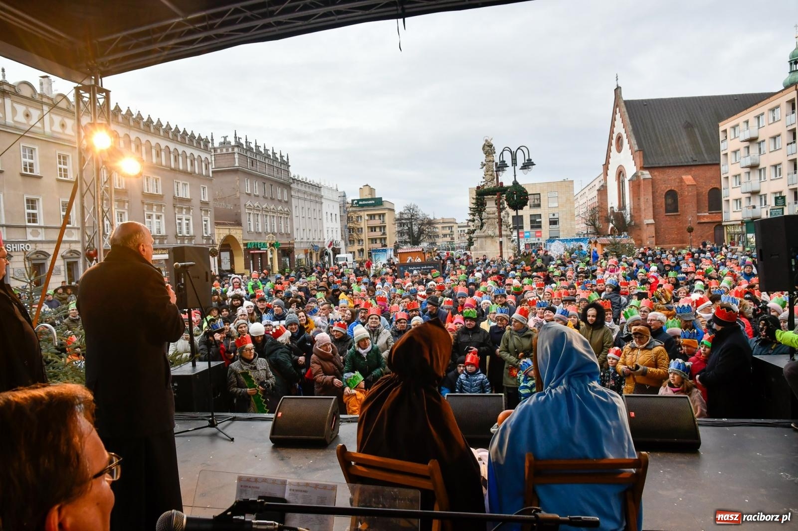 Zdjęcie w galerii na portalu naszraciborz.pl: Tłumy na Orszaku Trzech Króli w Raciborzu [FOTO i WIDEO] wiadomości z regionu