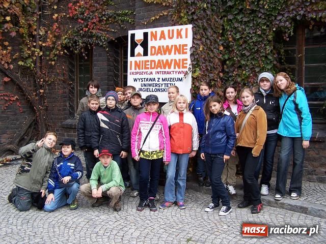 Zdjęcie w galerii na portalu naszraciborz.pl: Wyrównują szanse edukacyjne wiadomości z regionu