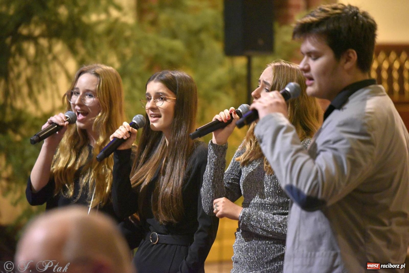 Zdjęcie w galerii na portalu naszraciborz.pl: W tym roku nie będzie koncertu kolęd i pastorałek małżeństwa Biskupów. Znamy powody wiadomości z regionu