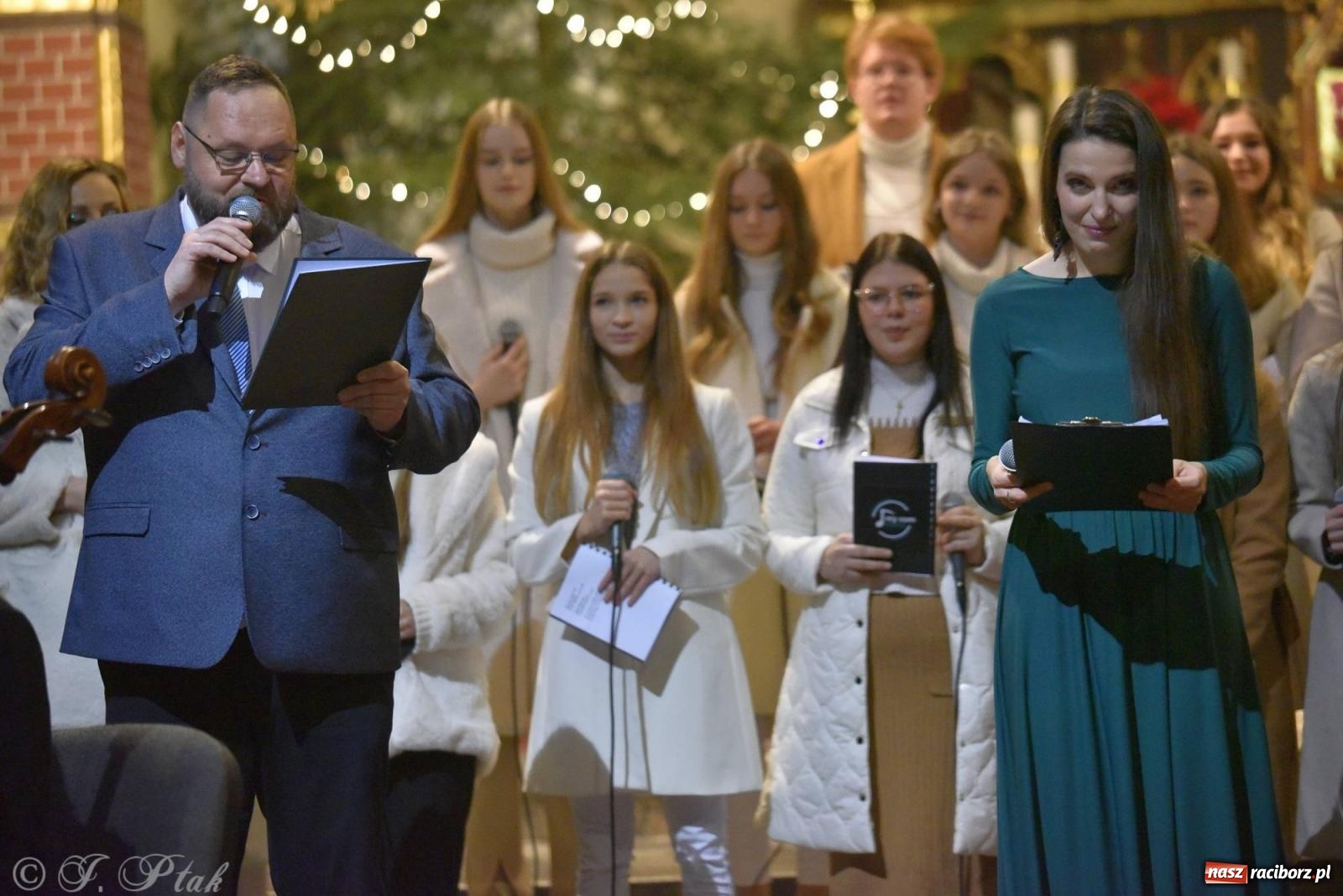 Zdjęcie w galerii na portalu naszraciborz.pl: W tym roku nie będzie koncertu kolęd i pastorałek małżeństwa Biskupów. Znamy powody wiadomości z regionu