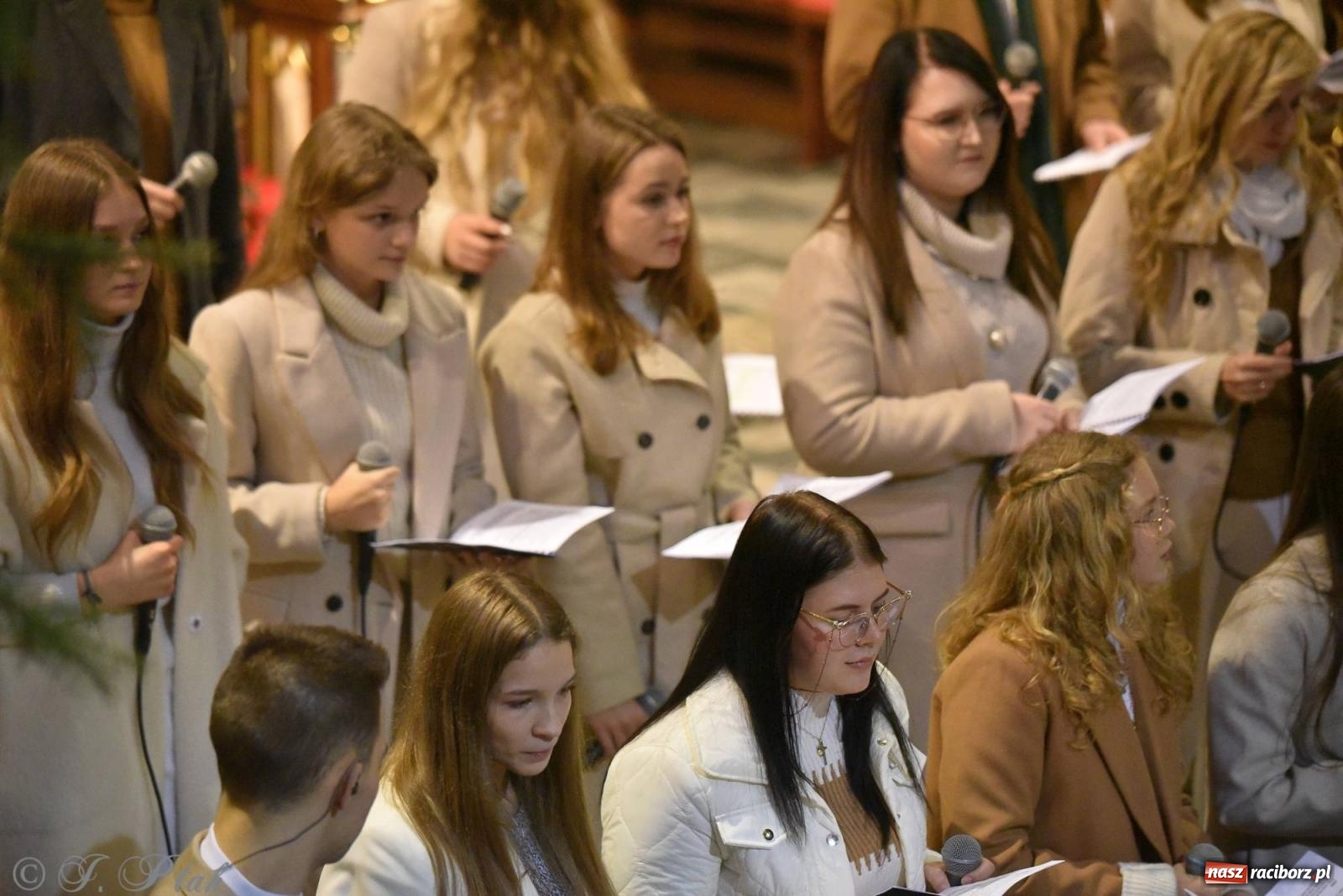 Zdjęcie w galerii na portalu naszraciborz.pl: W tym roku nie będzie koncertu kolęd i pastorałek małżeństwa Biskupów. Znamy powody wiadomości z regionu