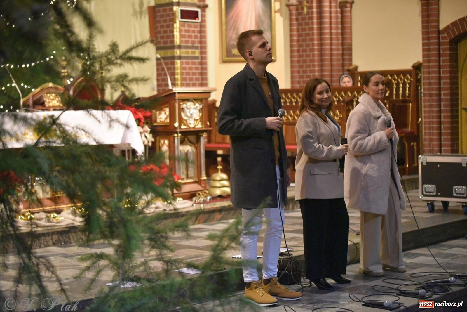 Zdjęcie w galerii na portalu naszraciborz.pl: W tym roku nie będzie koncertu kolęd i pastorałek małżeństwa Biskupów. Znamy powody wiadomości z regionu