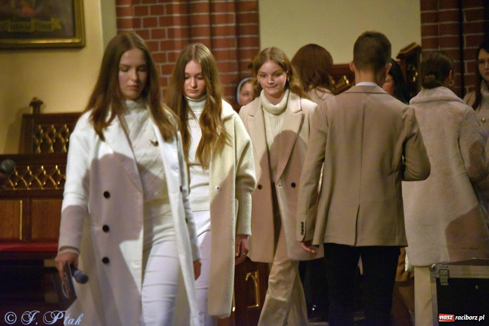 Zdjęcie w galerii na portalu naszraciborz.pl: W tym roku nie będzie koncertu kolęd i pastorałek małżeństwa Biskupów. Znamy powody wiadomości z regionu