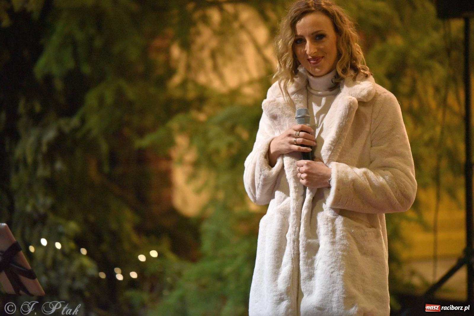 Zdjęcie w galerii na portalu naszraciborz.pl: W tym roku nie będzie koncertu kolęd i pastorałek małżeństwa Biskupów. Znamy powody wiadomości z regionu