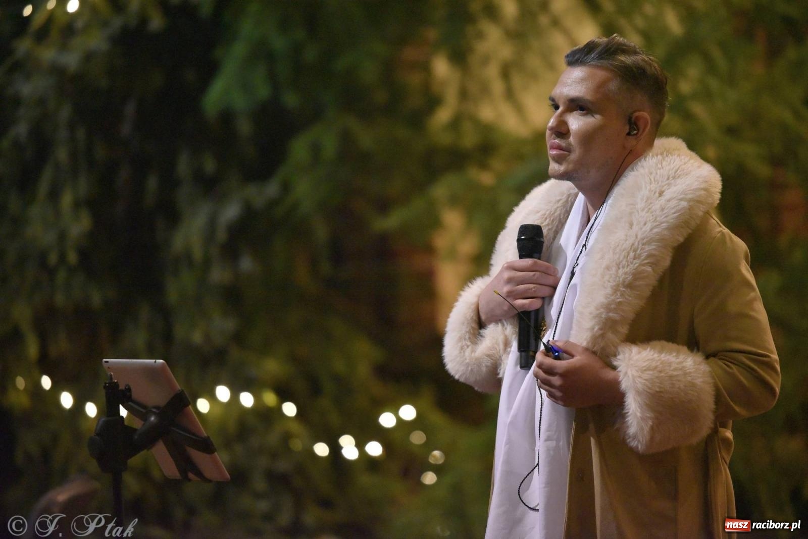 Zdjęcie w galerii na portalu naszraciborz.pl: W tym roku nie będzie koncertu kolęd i pastorałek małżeństwa Biskupów. Znamy powody wiadomości z regionu