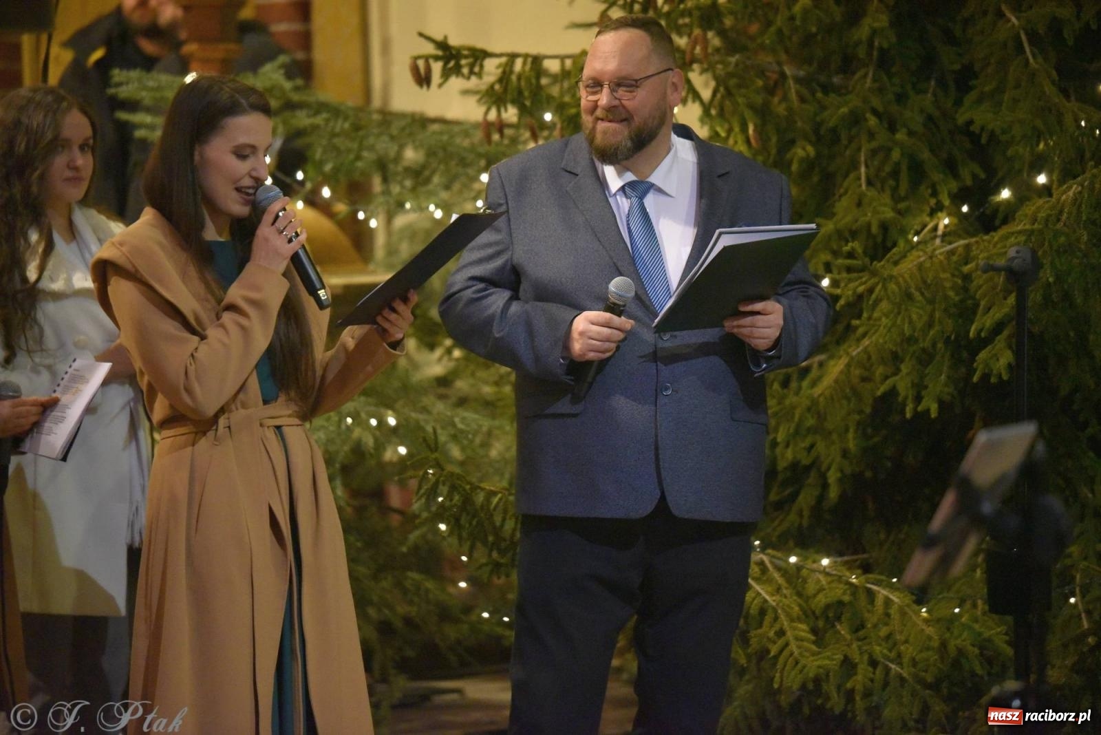 Zdjęcie w galerii na portalu naszraciborz.pl: W tym roku nie będzie koncertu kolęd i pastorałek małżeństwa Biskupów. Znamy powody wiadomości z regionu