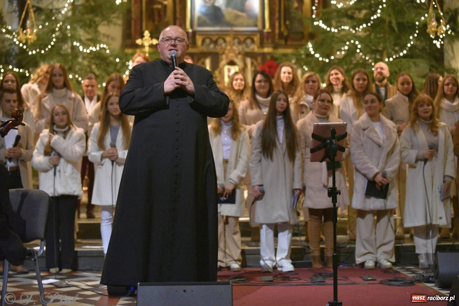 Zdjęcie w galerii na portalu naszraciborz.pl: W tym roku nie będzie koncertu kolęd i pastorałek małżeństwa Biskupów. Znamy powody wiadomości z regionu