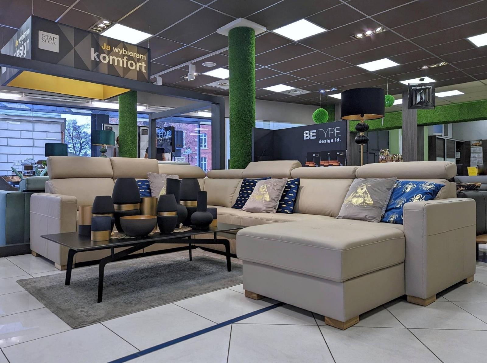 Zdjęcie w galerii na portalu naszraciborz.pl: Salon Meblowy Basztowa w Raciborzu – nabór na stanowisko wiadomości z regionu