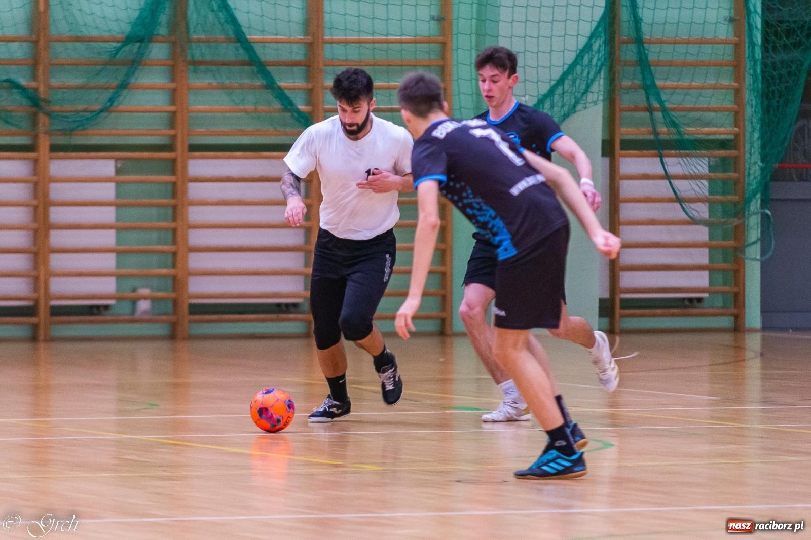 Zdjęcie w galerii na portalu naszraciborz.pl: Zacięte sobotnie pojedynki w HLPN [FOTO] wiadomości z regionu