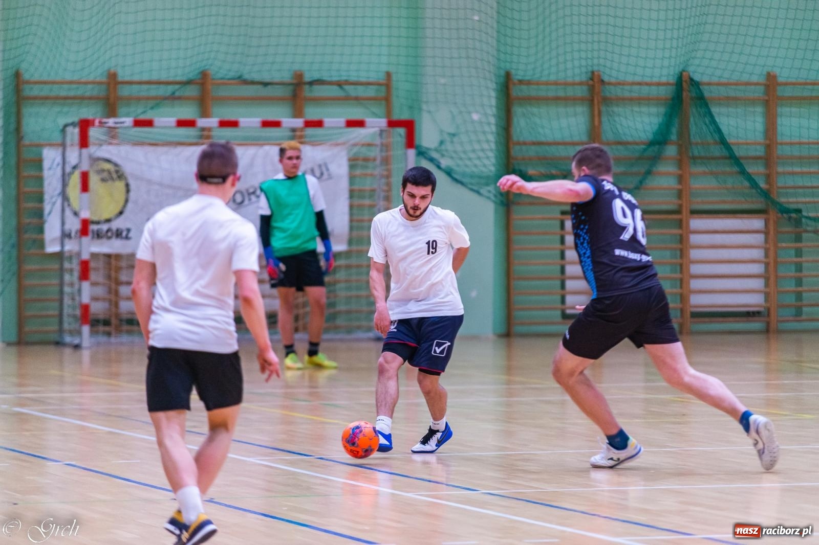 Zdjęcie w galerii na portalu naszraciborz.pl: Zacięte sobotnie pojedynki w HLPN [FOTO] wiadomości z regionu