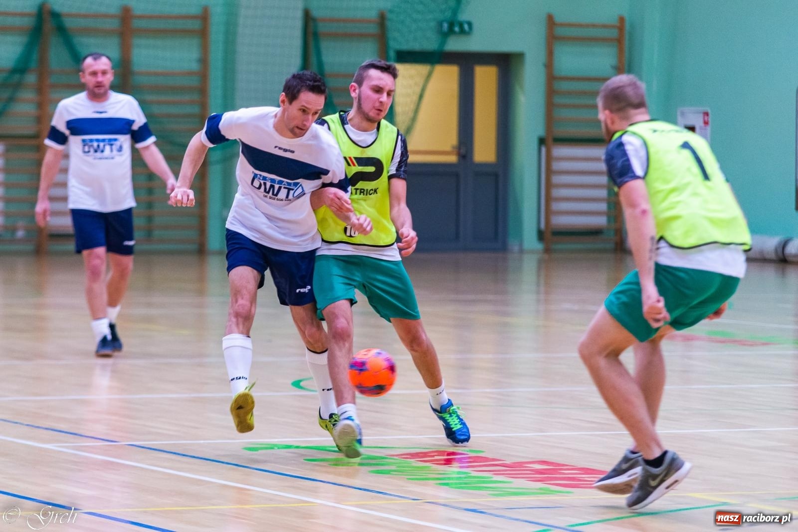 Zdjęcie w galerii na portalu naszraciborz.pl: Zacięte sobotnie pojedynki w HLPN [FOTO] wiadomości z regionu