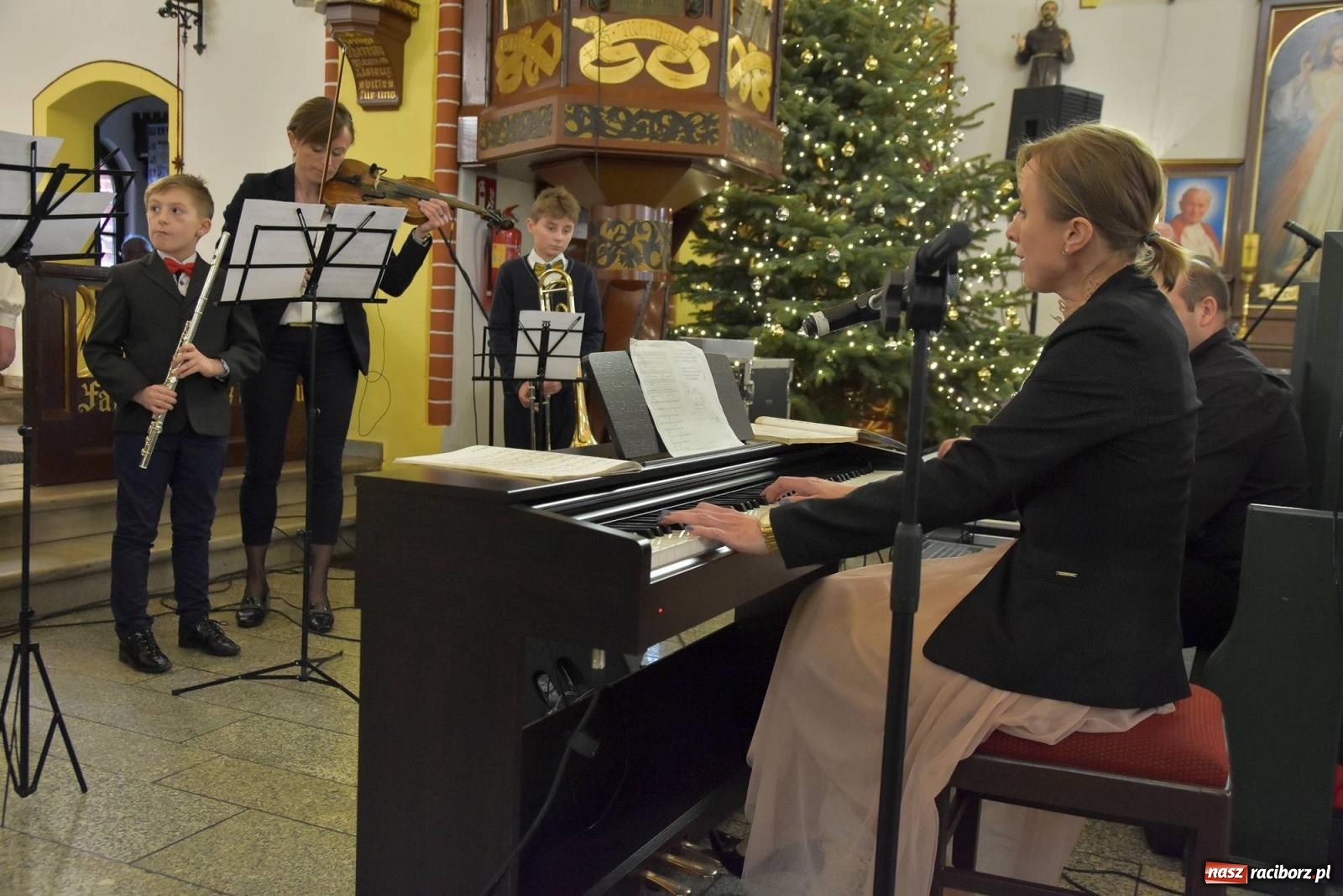 Zdjęcie w galerii na portalu naszraciborz.pl: Gminny Przegląd Kolęd i Pastorałek w Pawłowie [FOTO i WIDEO] wiadomości z regionu