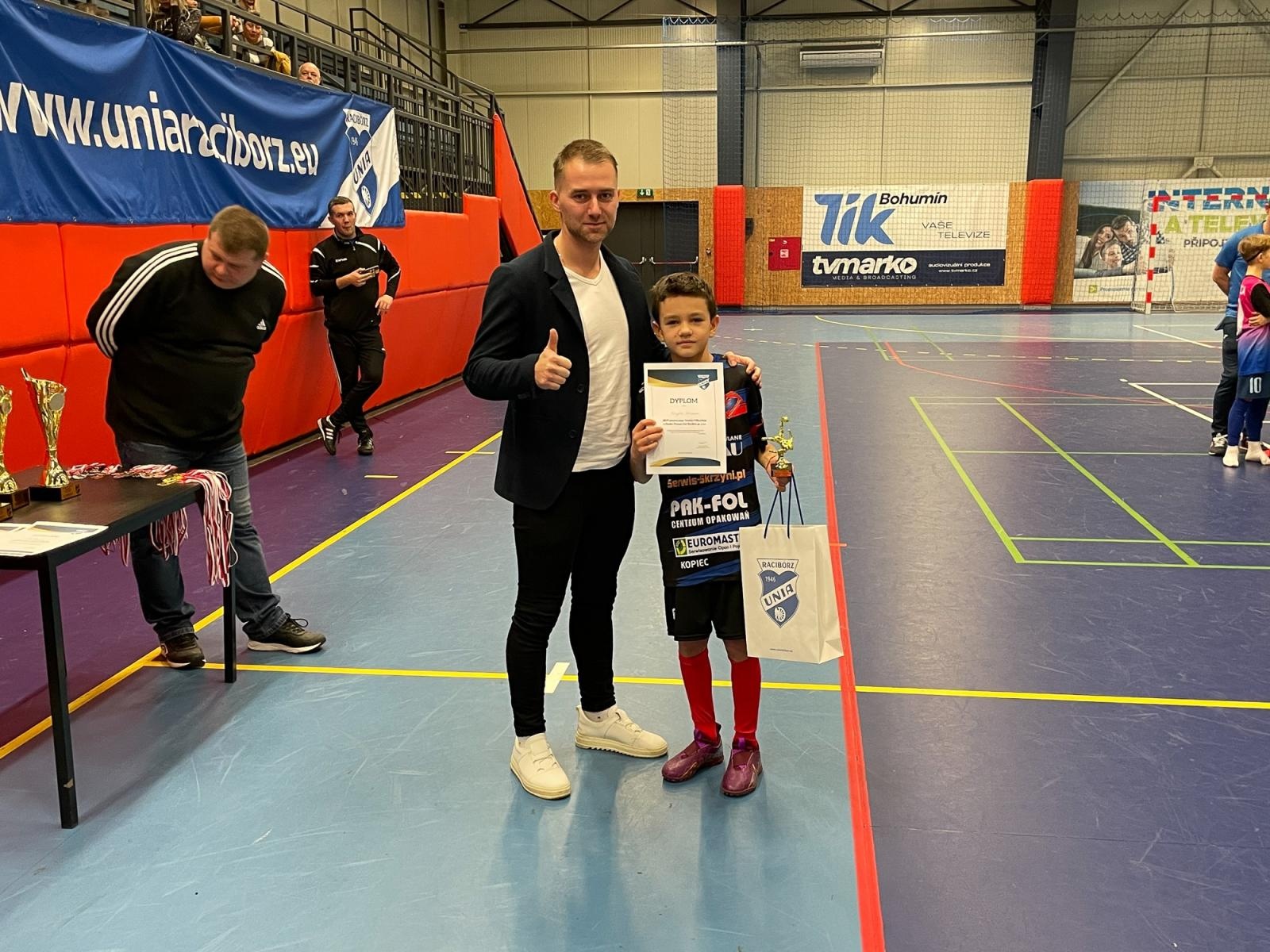 Zdjęcie w galerii na portalu naszraciborz.pl: Piłkarska rywalizacja rocznika 2010 o Puchar Prezesa Unii Racibórz [FOTO i WIDEO] wiadomości z regionu