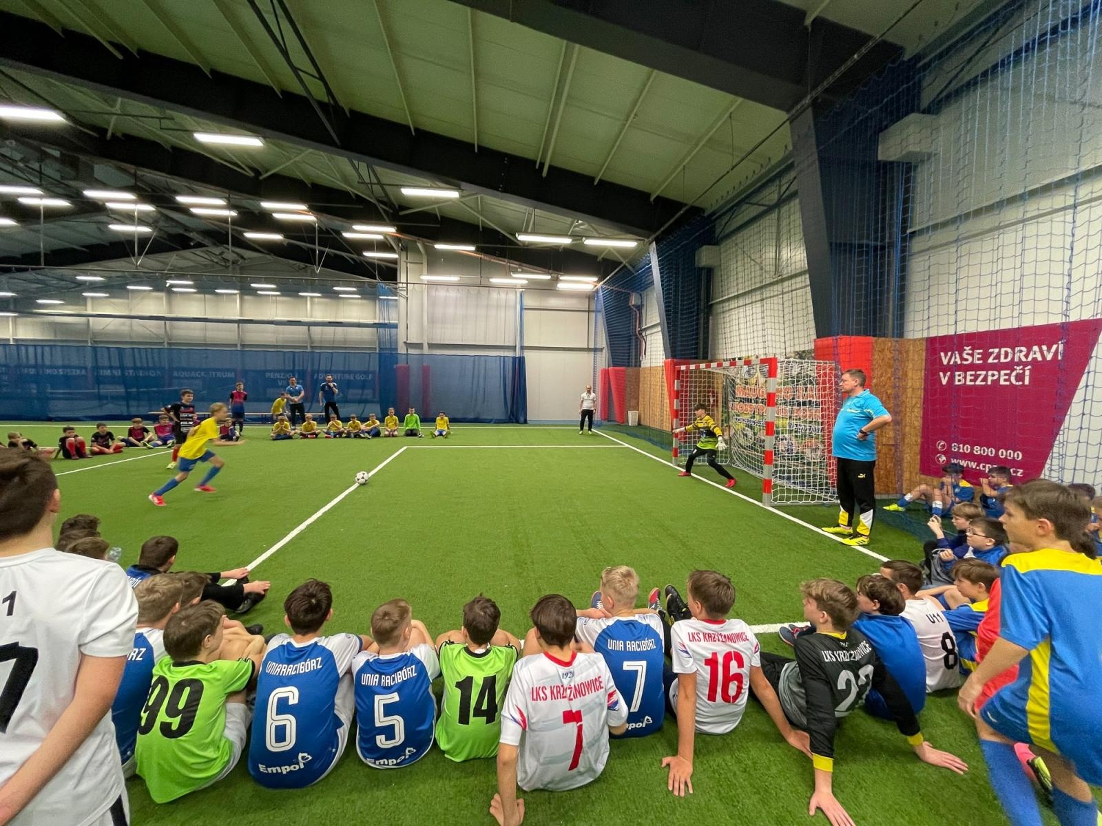 Zdjęcie w galerii na portalu naszraciborz.pl: Piłkarska rywalizacja rocznika 2010 o Puchar Prezesa Unii Racibórz [FOTO i WIDEO] wiadomości z regionu