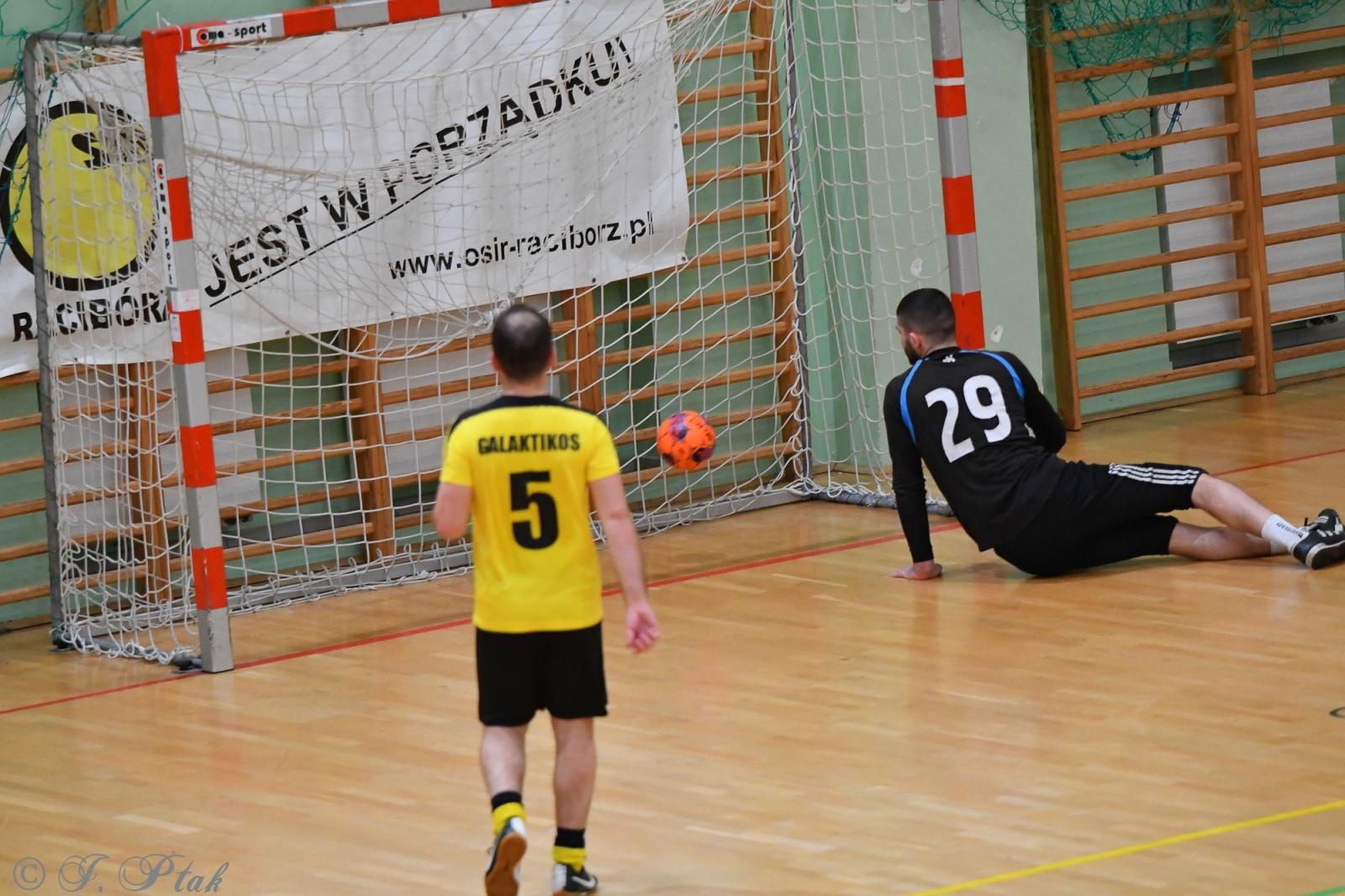 Zdjęcie w galerii na portalu naszraciborz.pl: Sportowe podsumowanie weekendu wiadomości z regionu