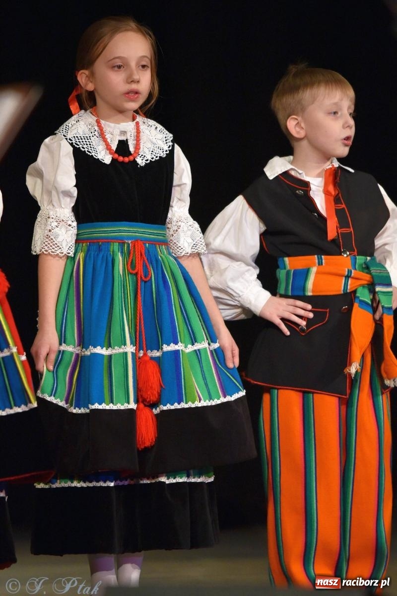 Zdjęcie w galerii na portalu naszraciborz.pl: Dzień Babci i Dziadka w Strzesze [FOTO i WIDEO] wiadomości z regionu