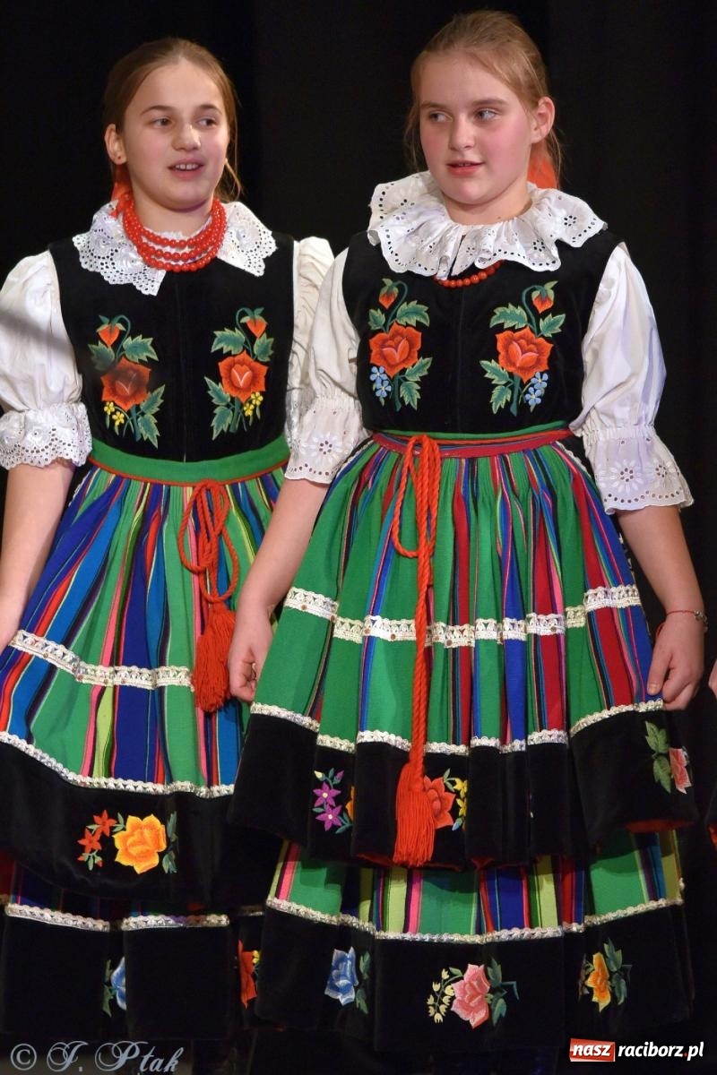 Zdjęcie w galerii na portalu naszraciborz.pl: Dzień Babci i Dziadka w Strzesze [FOTO i WIDEO] wiadomości z regionu