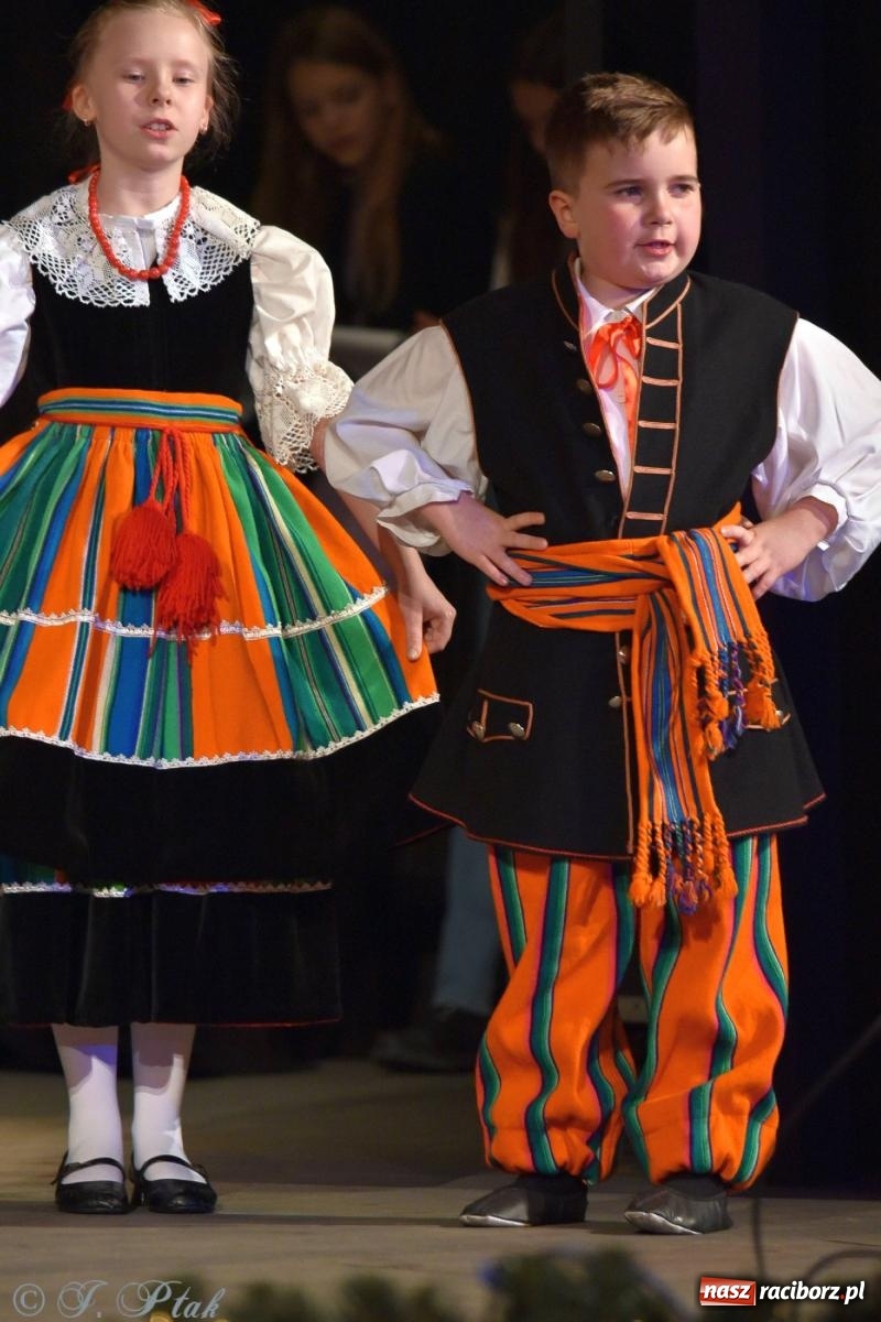 Zdjęcie w galerii na portalu naszraciborz.pl: Dzień Babci i Dziadka w Strzesze [FOTO i WIDEO] wiadomości z regionu