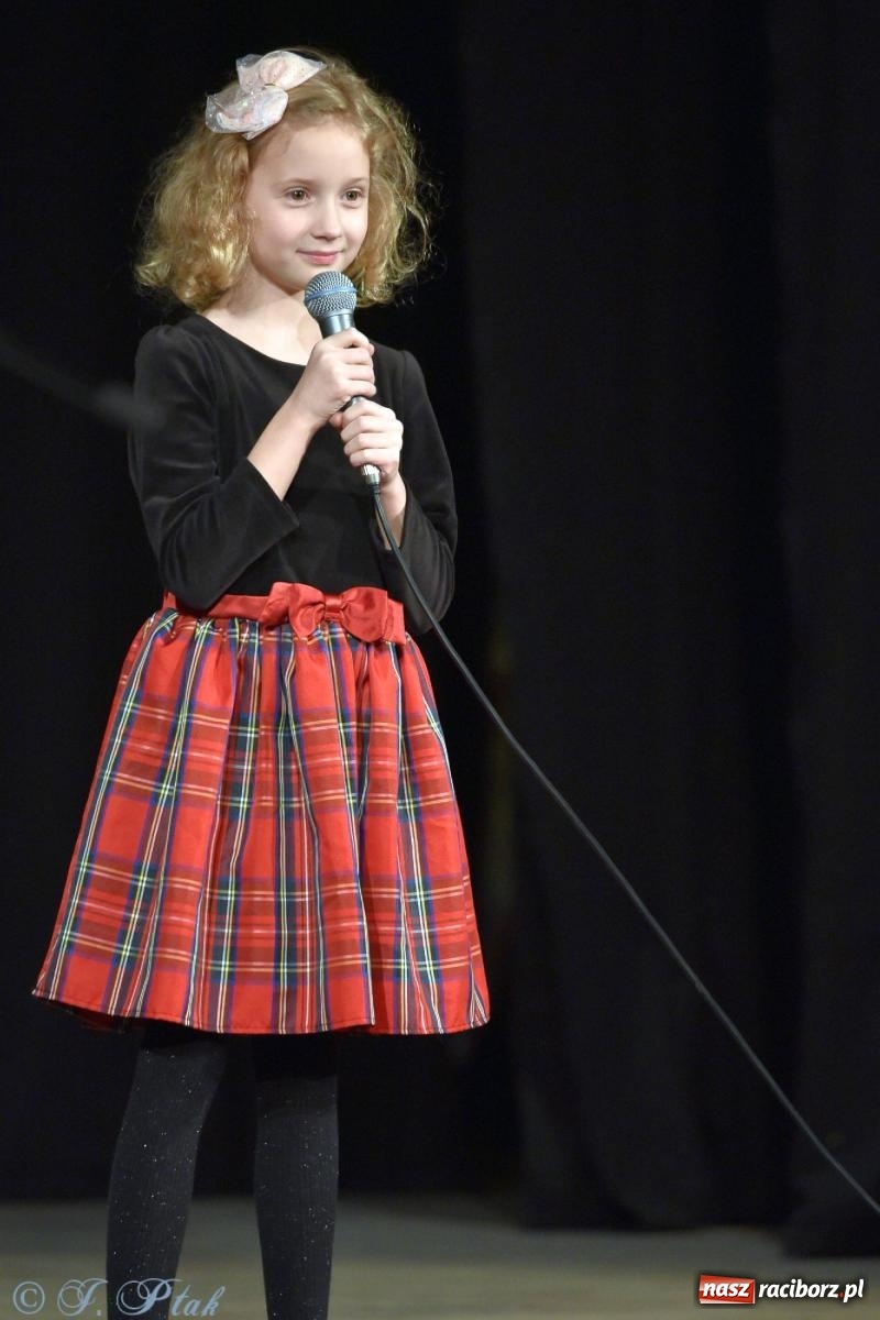 Zdjęcie w galerii na portalu naszraciborz.pl: Dzień Babci i Dziadka w Strzesze [FOTO i WIDEO] wiadomości z regionu