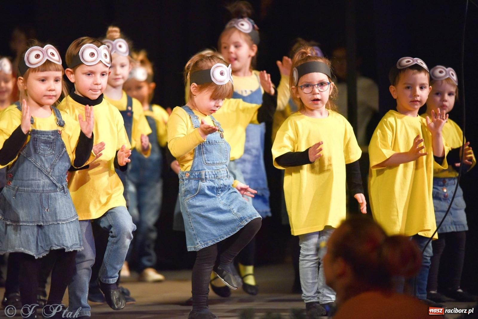 Zdjęcie w galerii na portalu naszraciborz.pl: Dzień Babci i Dziadka w Strzesze [FOTO i WIDEO] wiadomości z regionu
