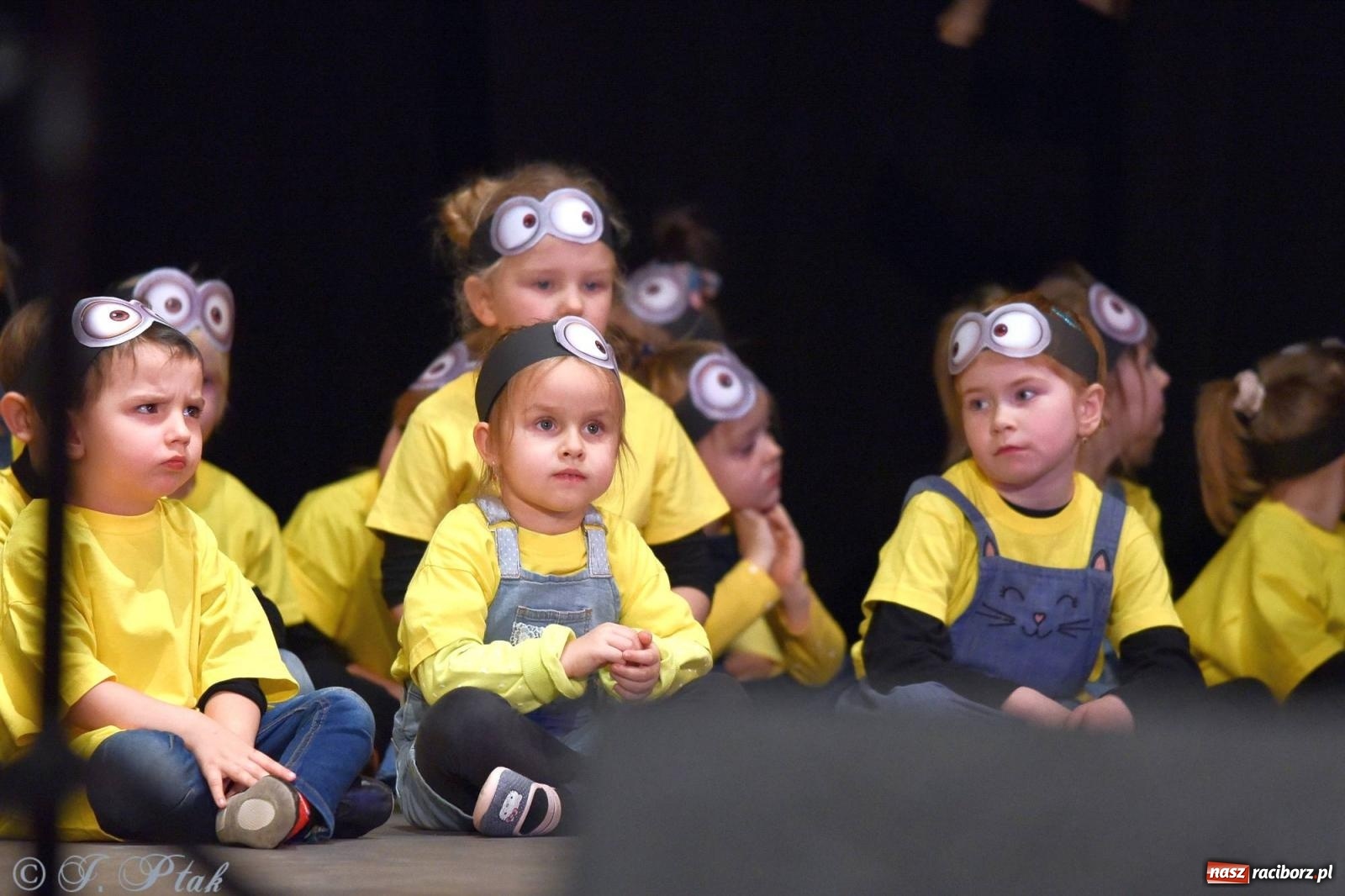 Zdjęcie w galerii na portalu naszraciborz.pl: Dzień Babci i Dziadka w Strzesze [FOTO i WIDEO] wiadomości z regionu