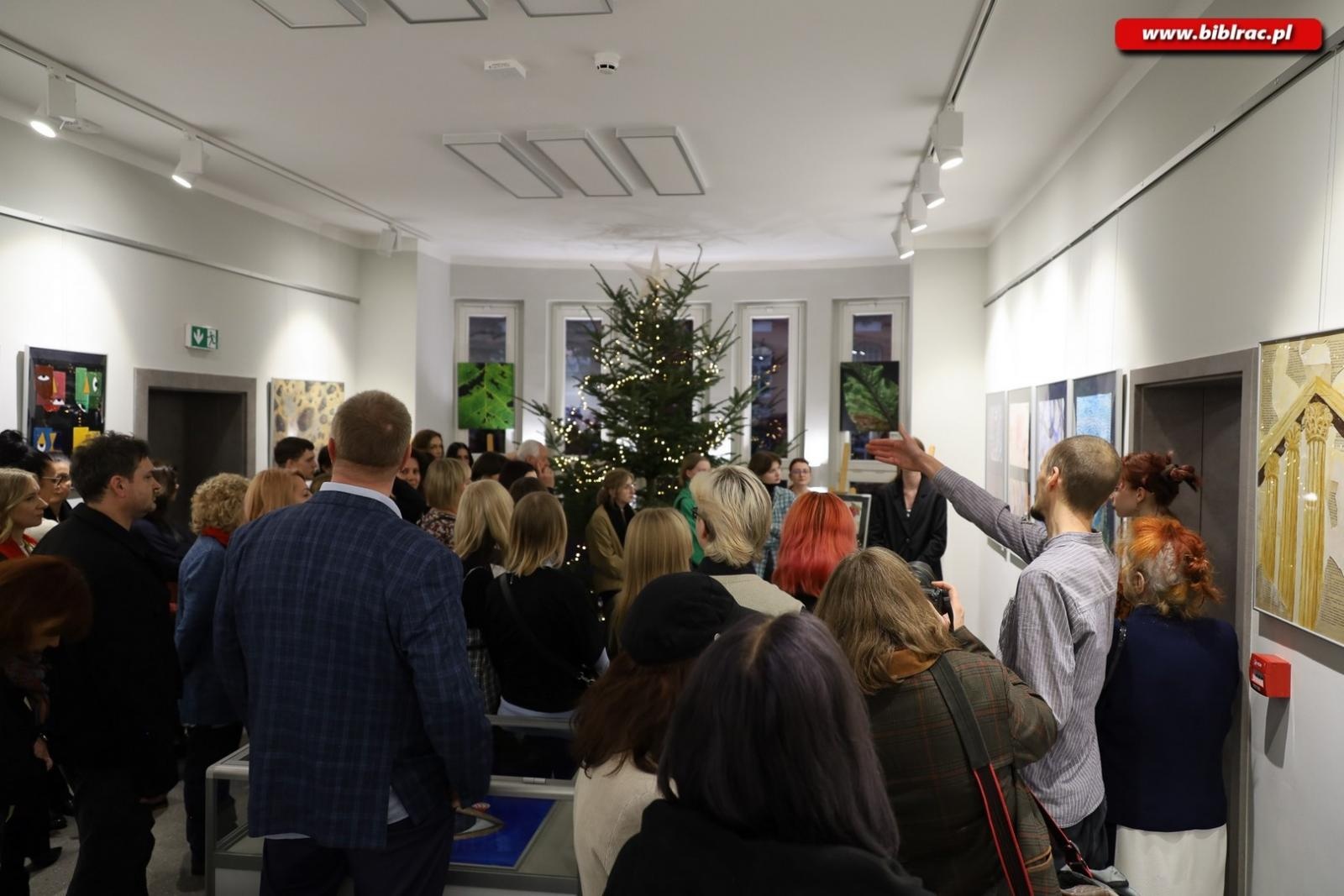 Zdjęcie w galerii na portalu naszraciborz.pl: Uczniowie z Plastyka pokazali swoje prace w Gawrze wiadomości z regionu