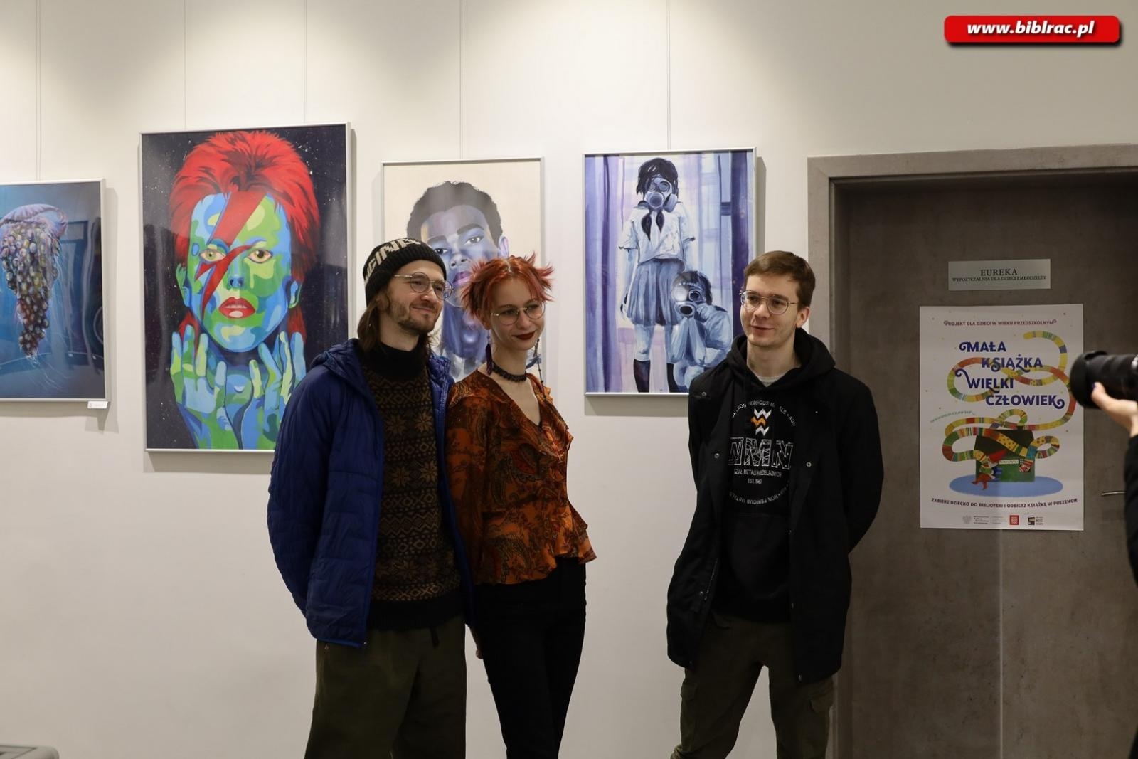 Zdjęcie w galerii na portalu naszraciborz.pl: Uczniowie z Plastyka pokazali swoje prace w Gawrze wiadomości z regionu