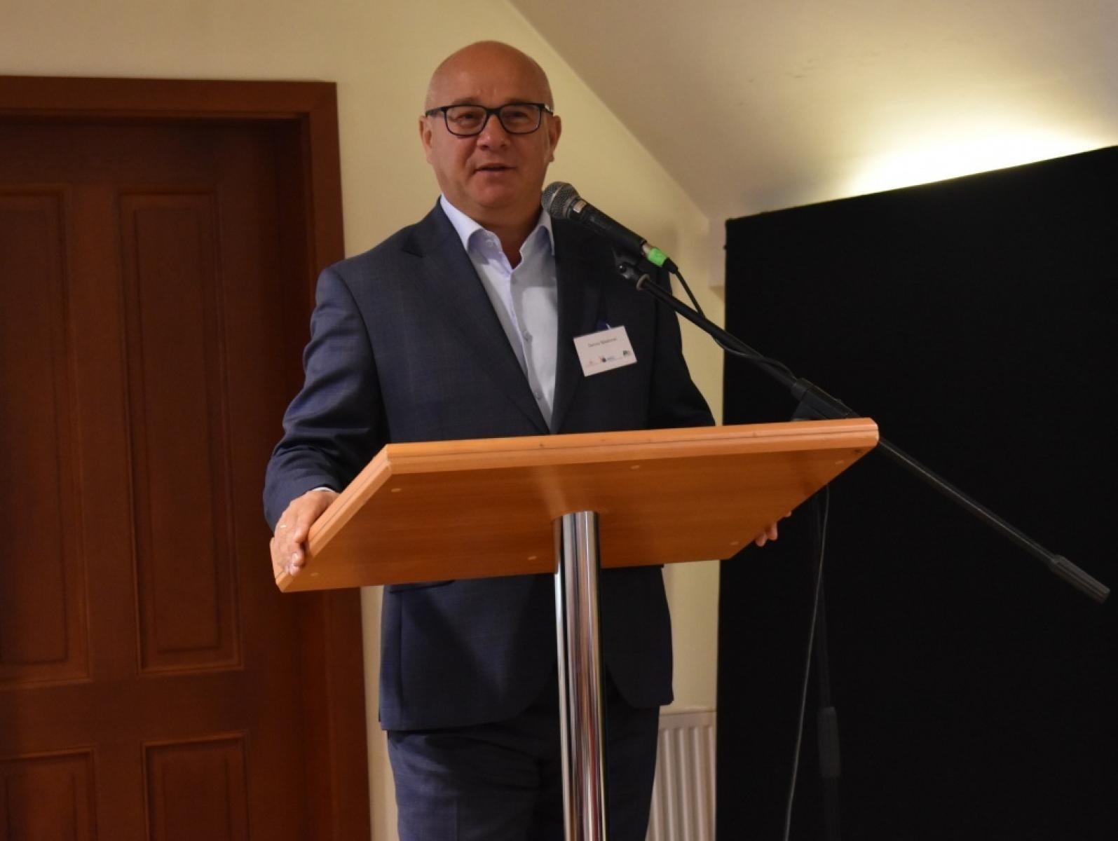 Zdjęcie w galerii na portalu naszraciborz.pl: Na zamku dyskutowano o zmianach w podatkach i prawie pracy wiadomości z regionu