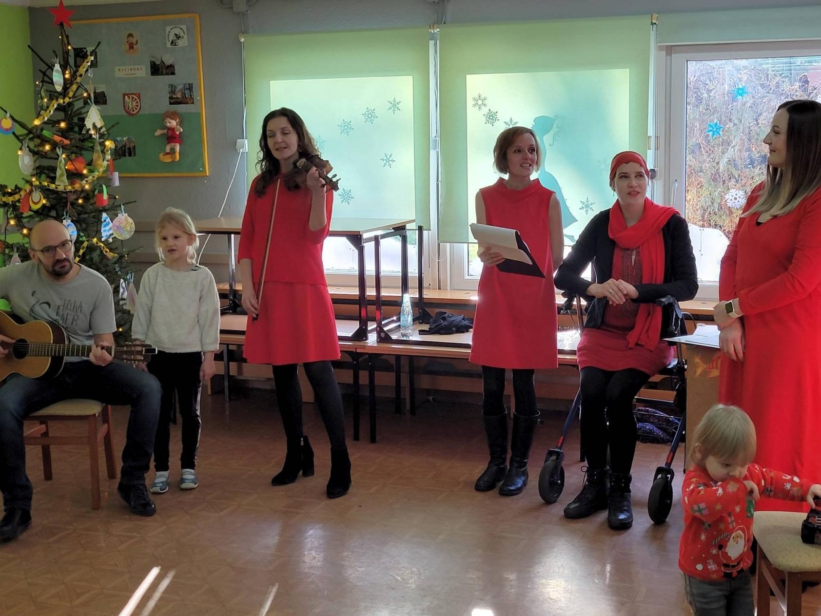 Zdjęcie w galerii na portalu naszraciborz.pl: Kwartet babski w przedszkolu na Polnej wiadomości z regionu