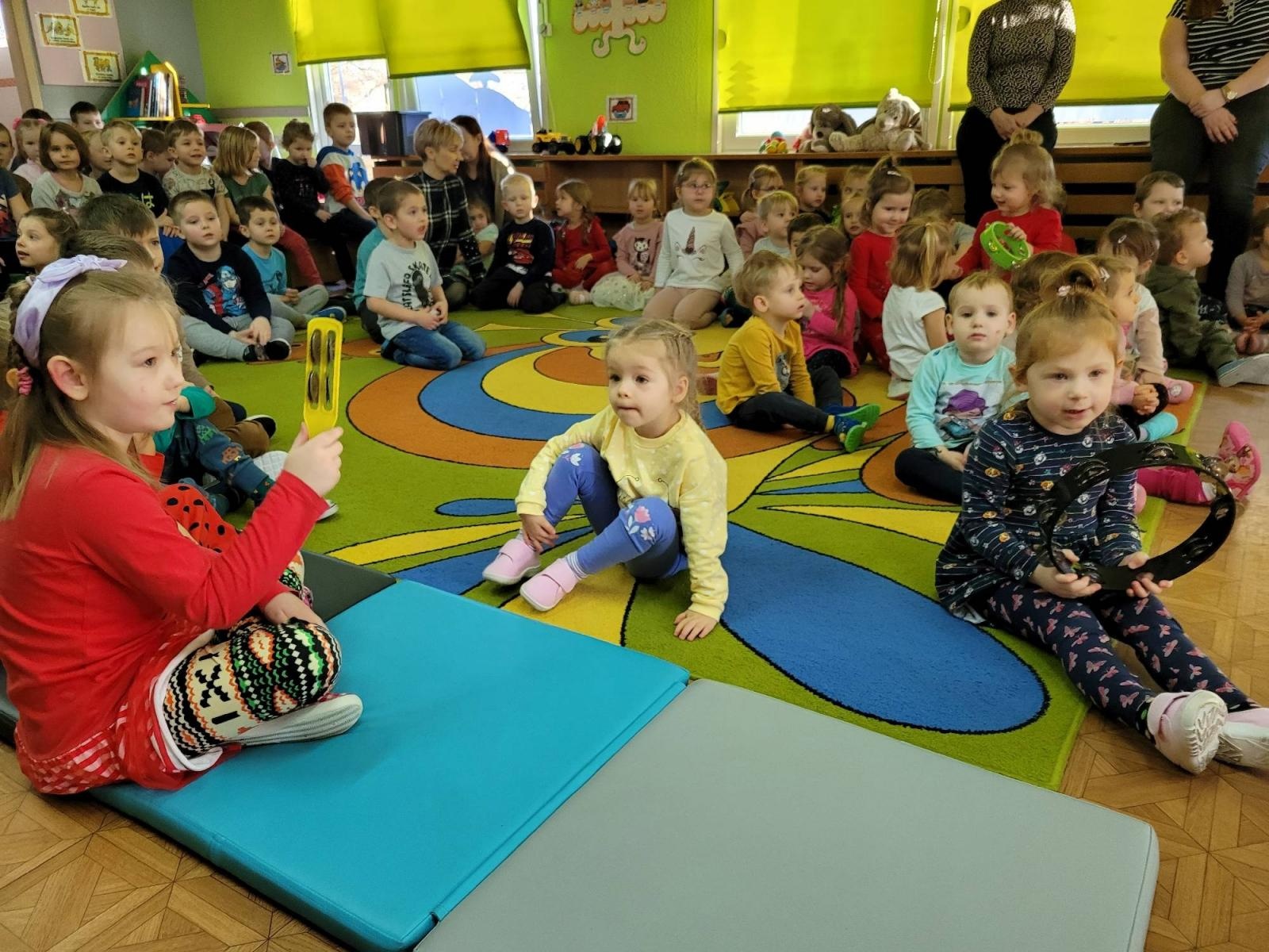 Zdjęcie w galerii na portalu naszraciborz.pl: Kwartet babski w przedszkolu na Polnej wiadomości z regionu