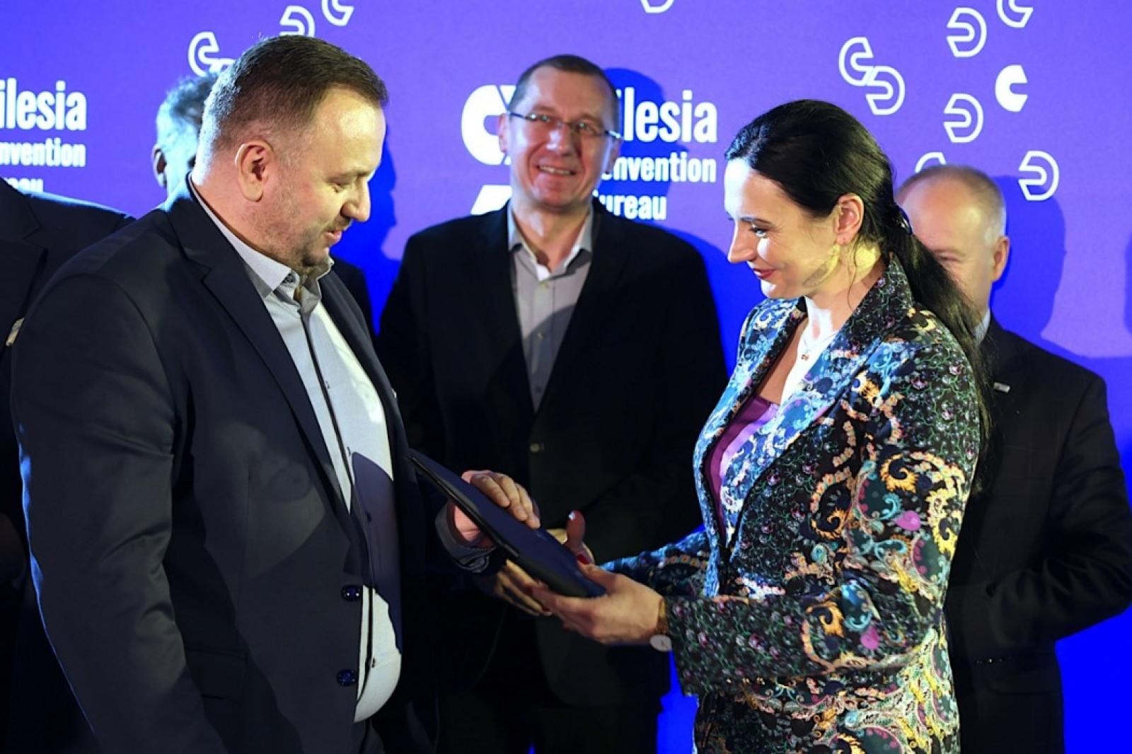 Zdjęcie w galerii na portalu naszraciborz.pl: Startuje Silesia Convention Bureau. Zamek w Raciborzu w projekcie wiadomości z regionu