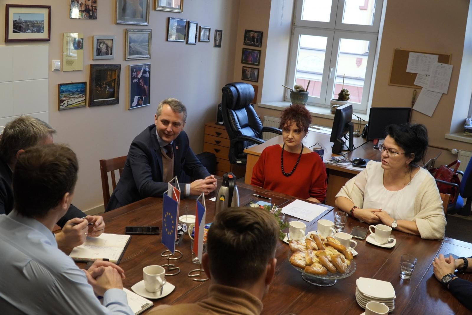 Zdjęcie w galerii na portalu naszraciborz.pl: Delegacja z Vitkova z wizytą w Raciborzu wiadomości z regionu