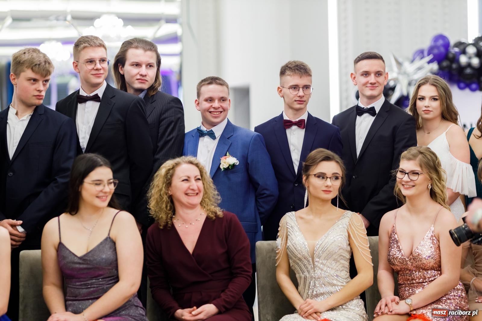 Zdjęcie w galerii na portalu naszraciborz.pl: Studniówka Budowlanki i Gastronomika w Bieńkowicach [FOTO i WIDEO] wiadomości z regionu